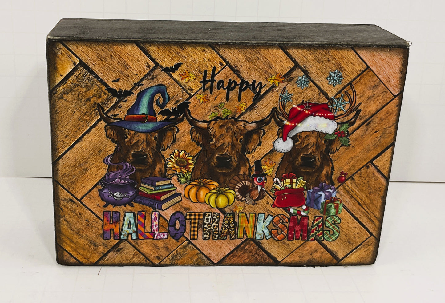 AGD Fall Decor - Highland Cow Hallothankmas Multi Seasonal Box Sign