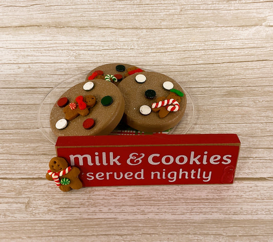 AGD Christmas Decor - Milk and Cookies Bundle Display 5pc Set