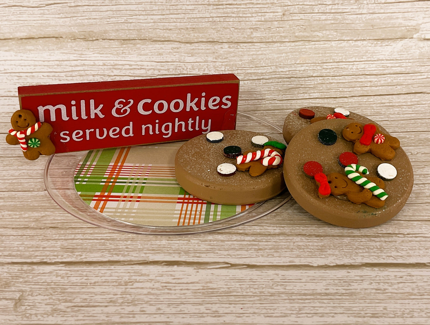 AGD Christmas Decor - Milk and Cookies Bundle Display 5pc Set