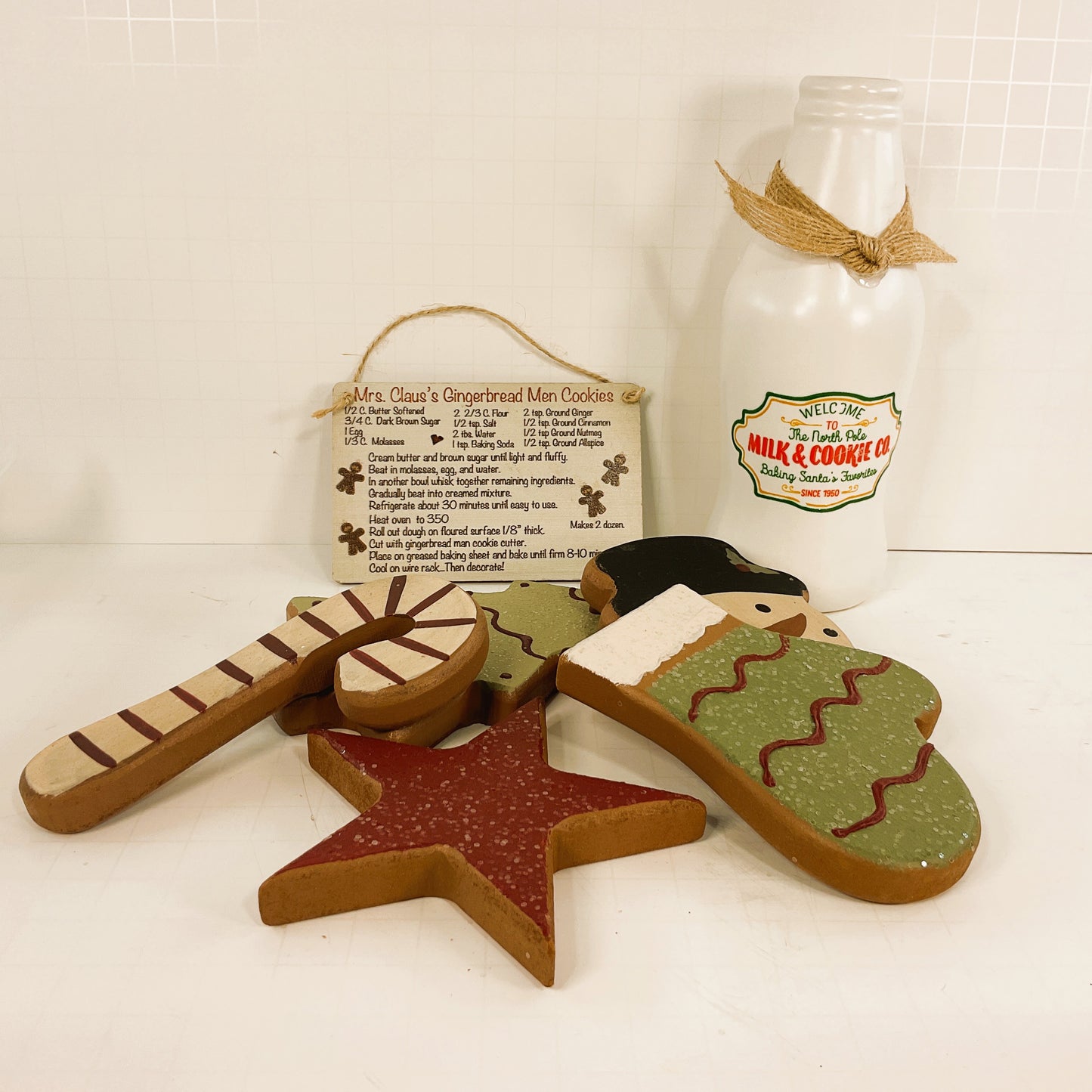 AGD Christmas Decor - Prim Milk Gingerbread Cookies for Santa Set