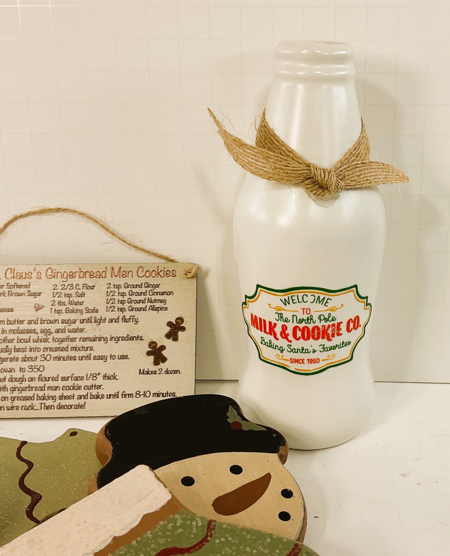 AGD Christmas Decor - Prim Milk Gingerbread Cookies for Santa Set