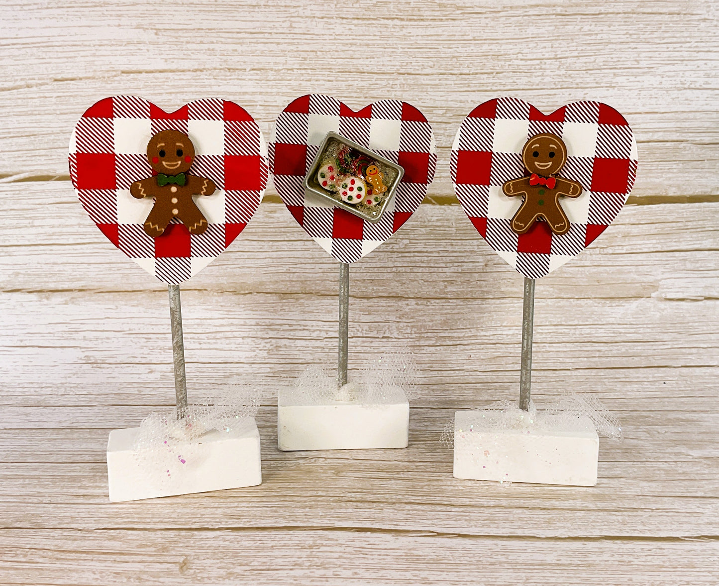 AGD Christmas Decor - Miniature Cookies Gingerbread Heart Stands 3pc