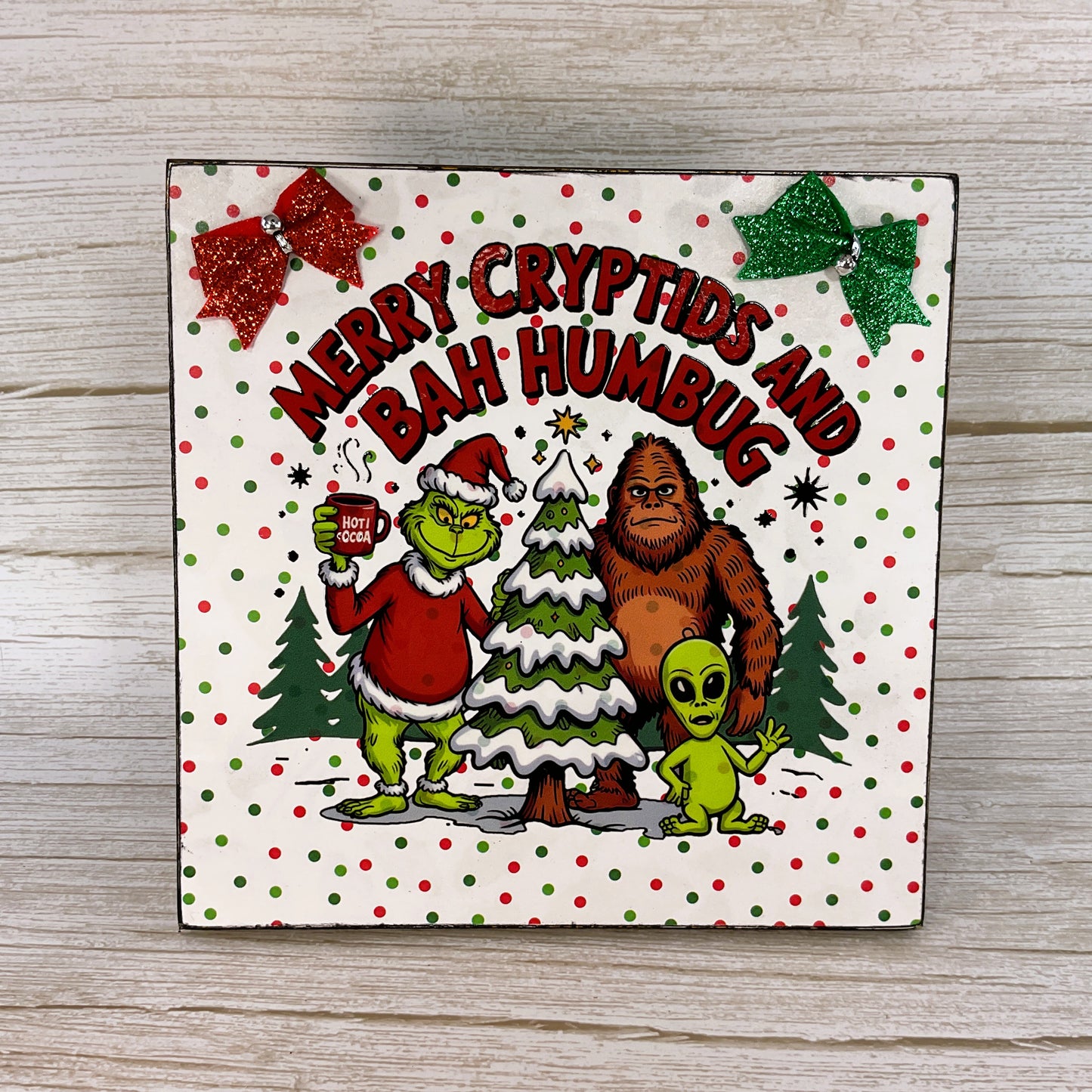 AGD  Christmas Decor - Merry Cryptids Bigfoot Aliens Tabletop Easel Sign