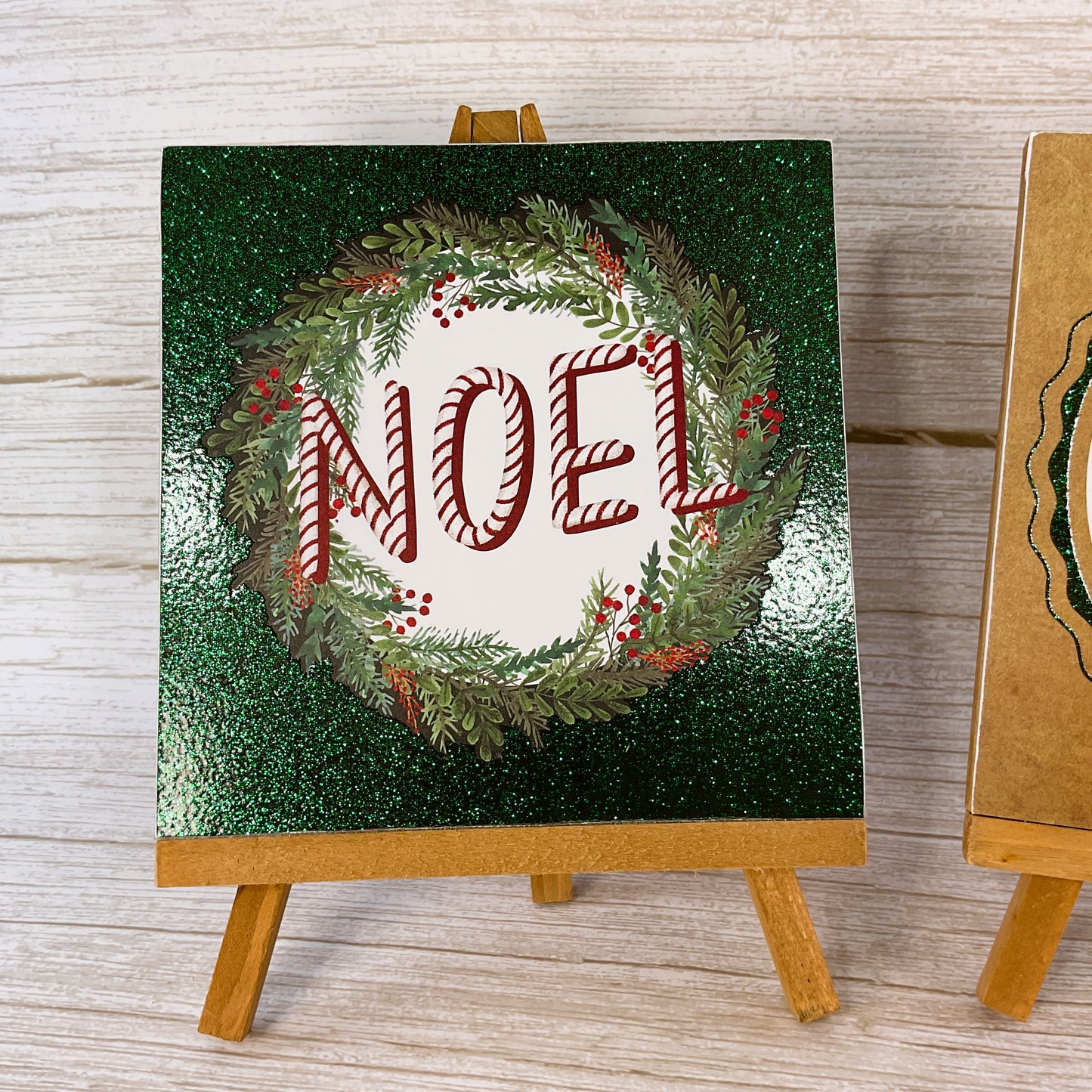 AGD Christmas Decor - Farmhouse Noel Warm Wishes Tabletop Easel Signs 2pc