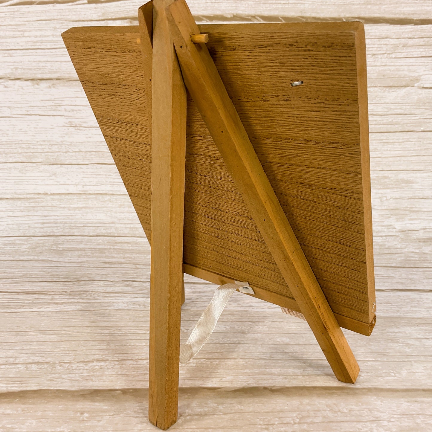 AGSD Patriotic Decor - Bigfoot Trump July 4th Tabletop Easel