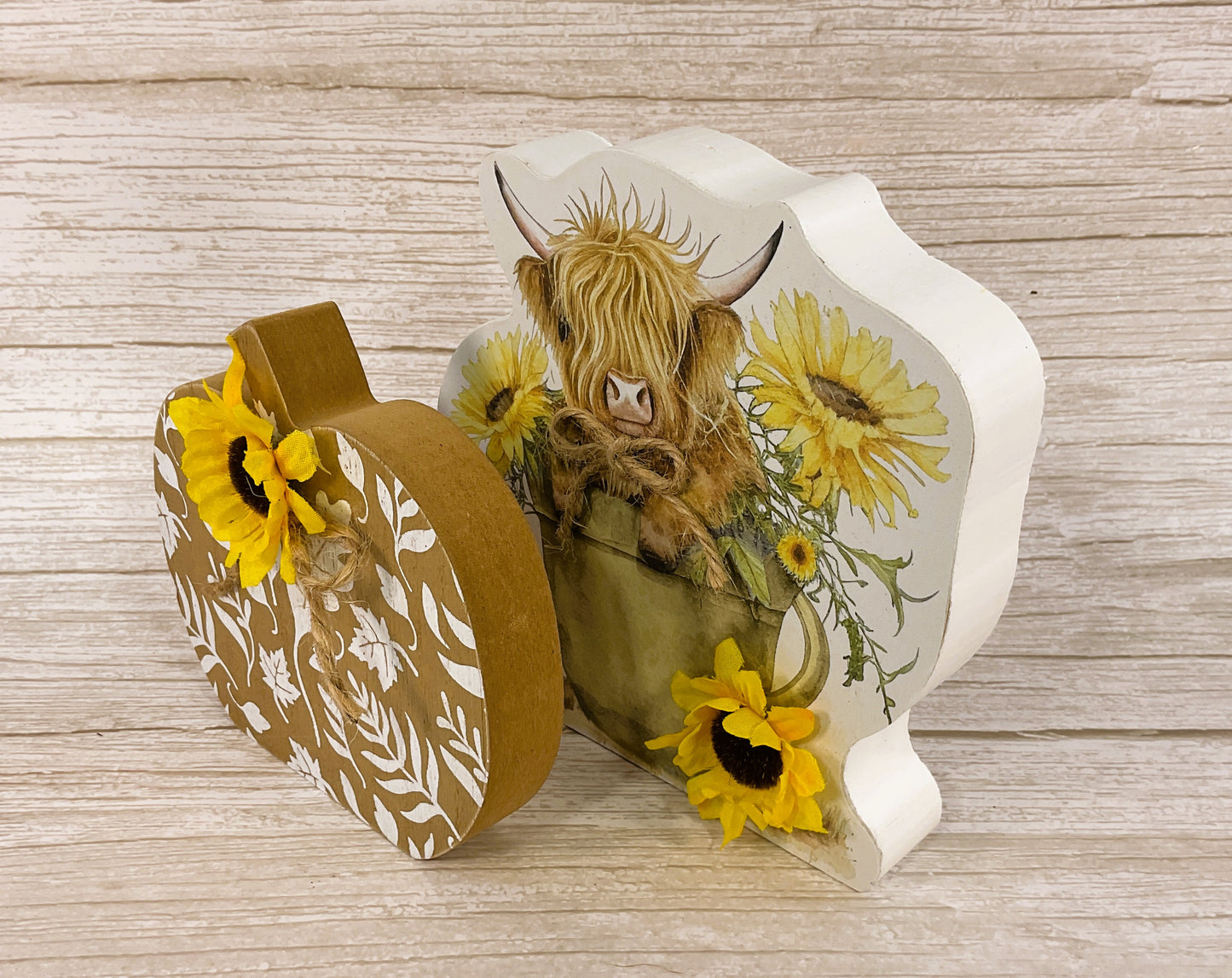 AGSD Fall Decor - Highland Cow Sunflower Pumpkin Chuck Wood Sitters