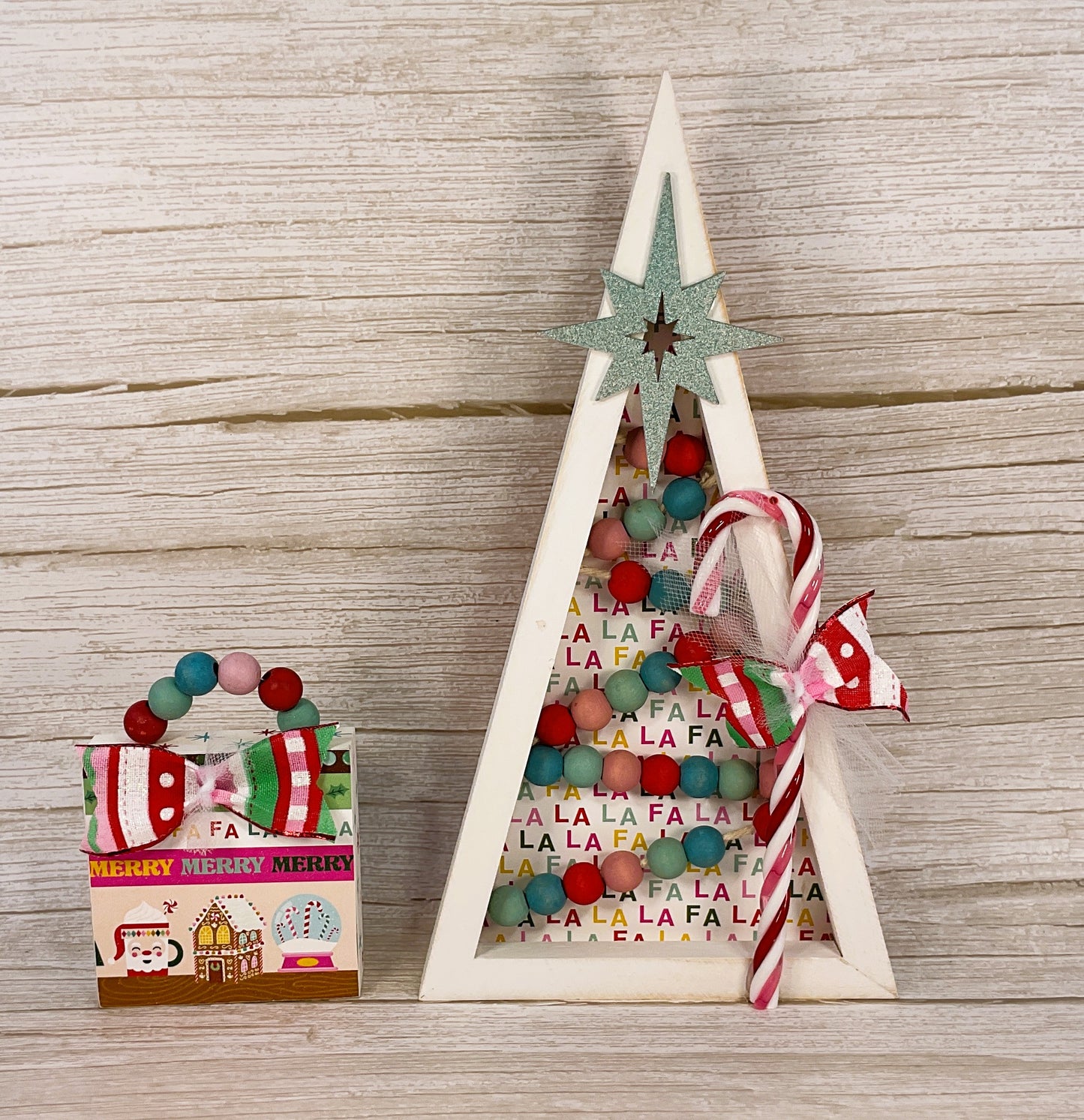 Pink Retro Beaded Christmas Tree & Sign – Colorful Holiday Décor Set, 2 Piece