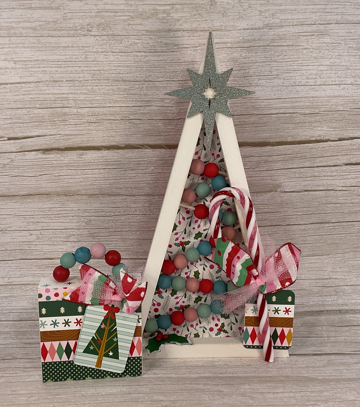 AGSD Christmas Decor - Pink Retro Beaded Wood Tree & Candy Cane Set  2 Piece
