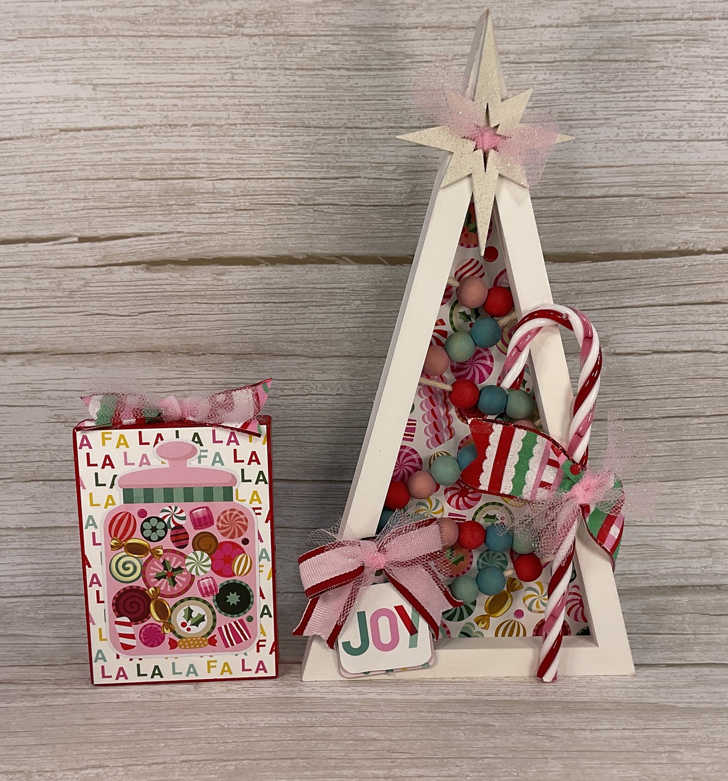 Pink Retro Beaded Wood Christmas Tree & Sign Set – Handcrafted Holiday Décor, 2 Piece