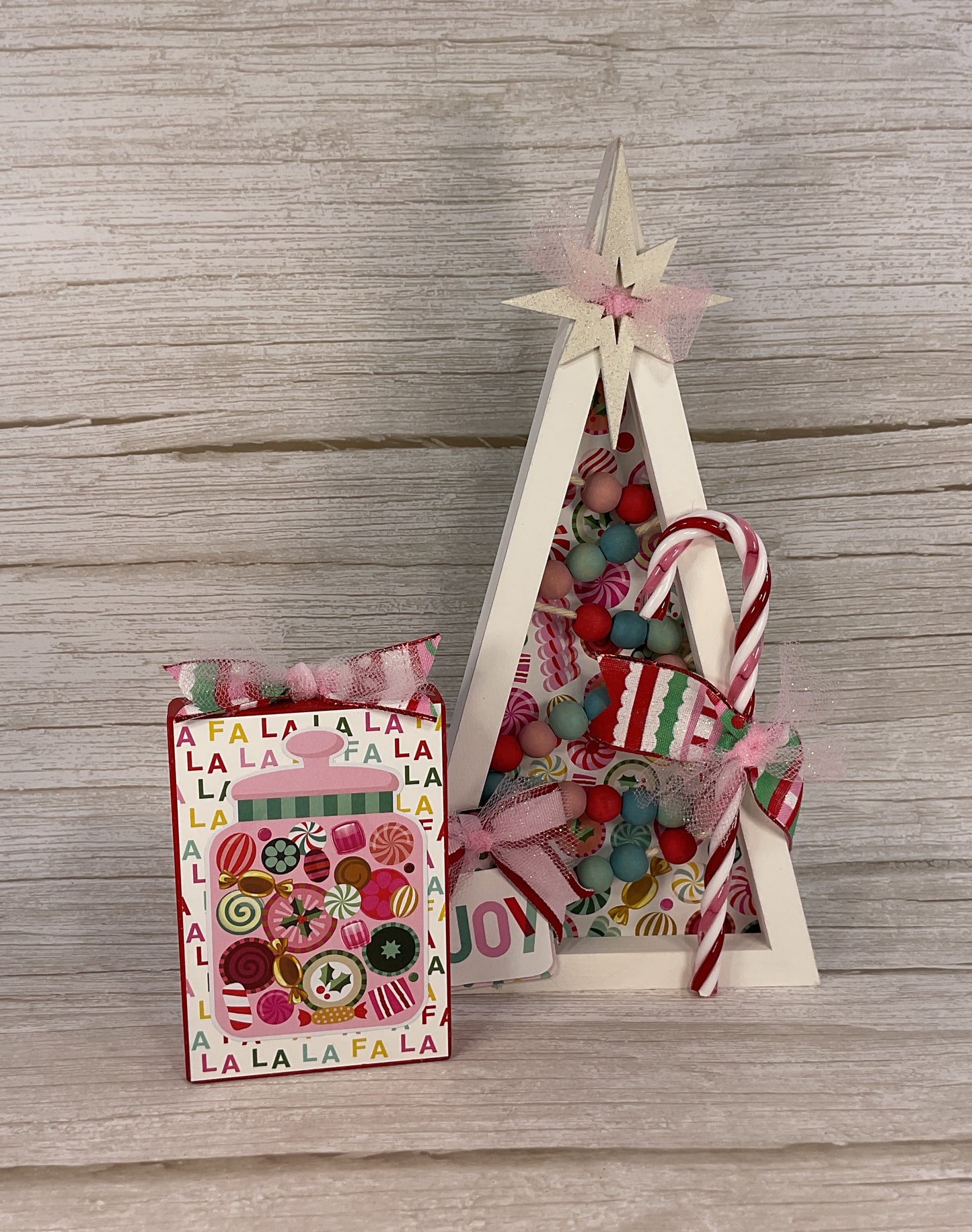 Pink Retro Beaded Wood Christmas Tree & Sign Set – Handcrafted Holiday Décor, 2 Piece