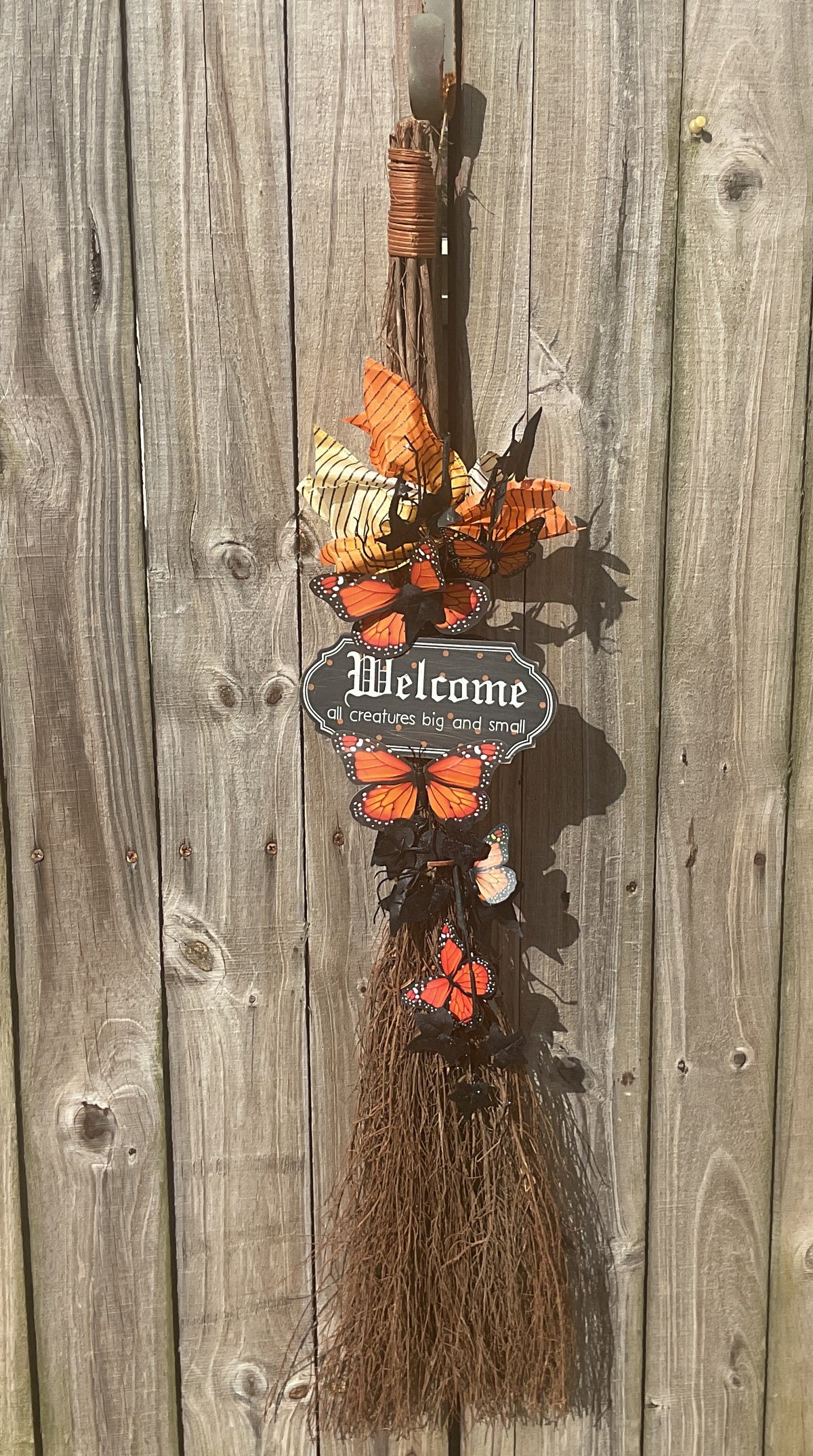 AGSD Halloween Decor - Welcome Creatures Witch Broom Floral Display 3ft