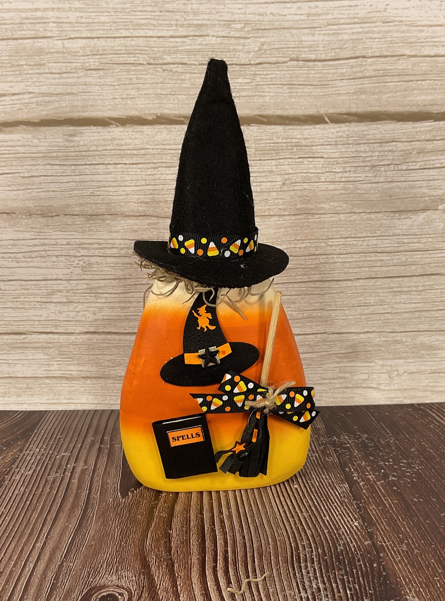 AGSD Halloween Decor - Witch Theme 3-D Paper Mache Candy Corn Sitter