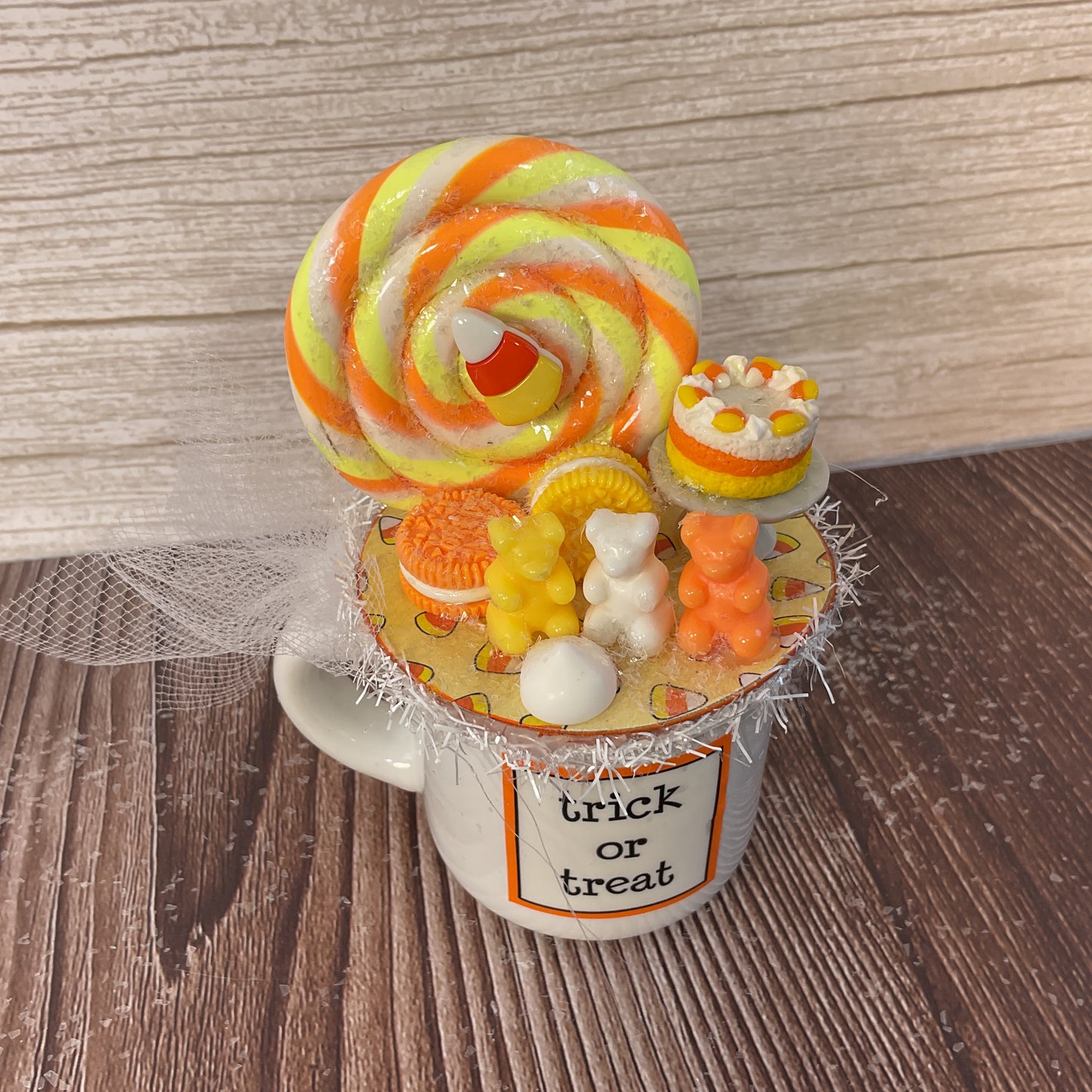AGSD Halloween Decor - Faux Treats Cupcake Cookies Mini Ceramic Mug Display