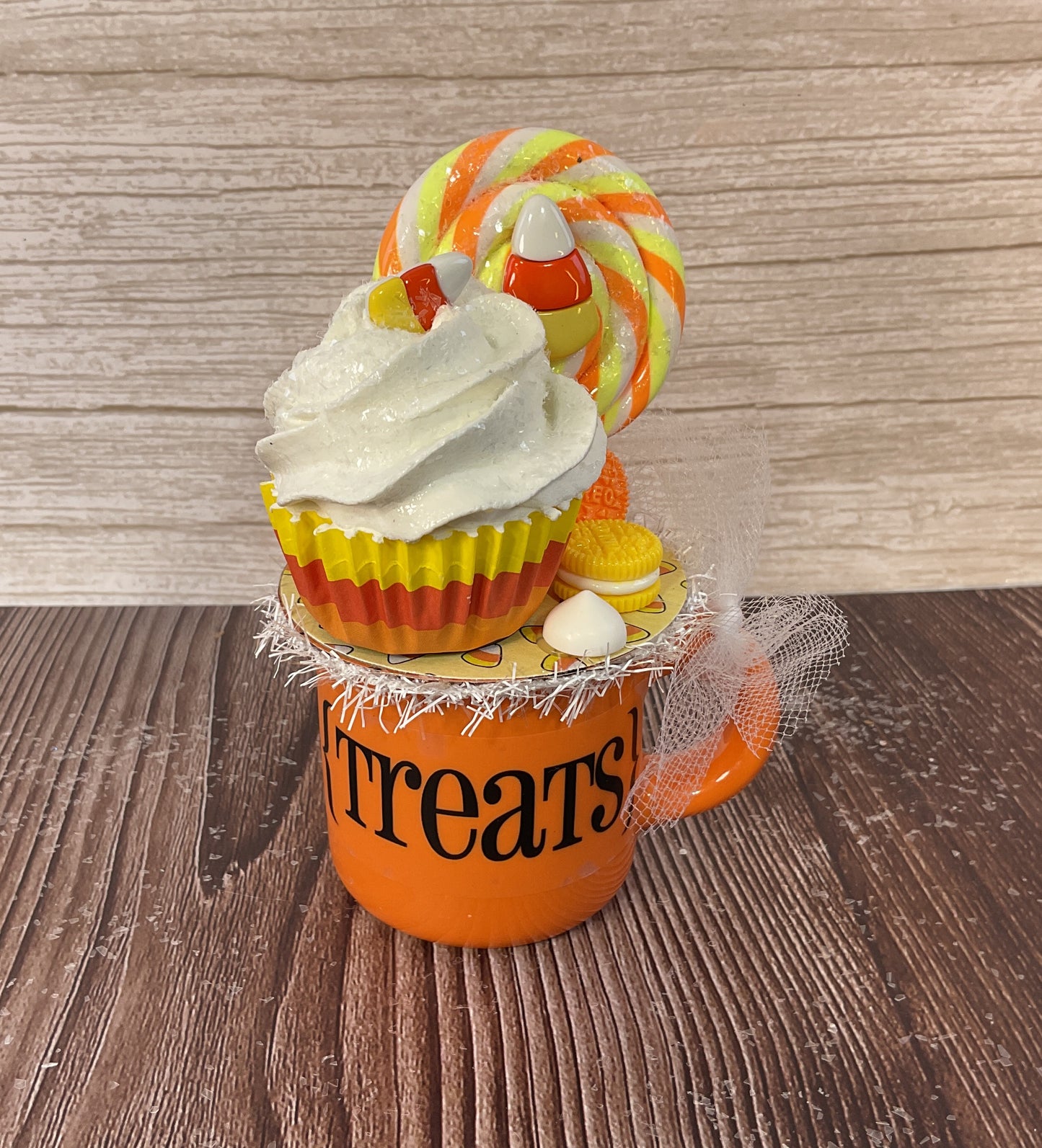 AGSD Halloween Decor - Faux Treats Cupcake Cookies Mini Ceramic Mug Display