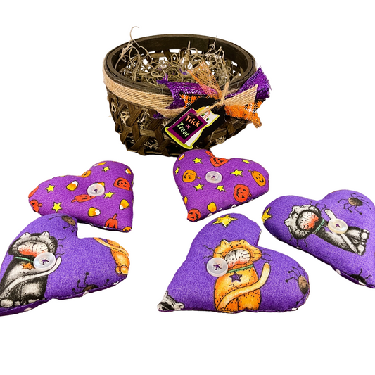 AGSD Halloween Decor - Fabric Cat Candy Heart Pieces in Basket