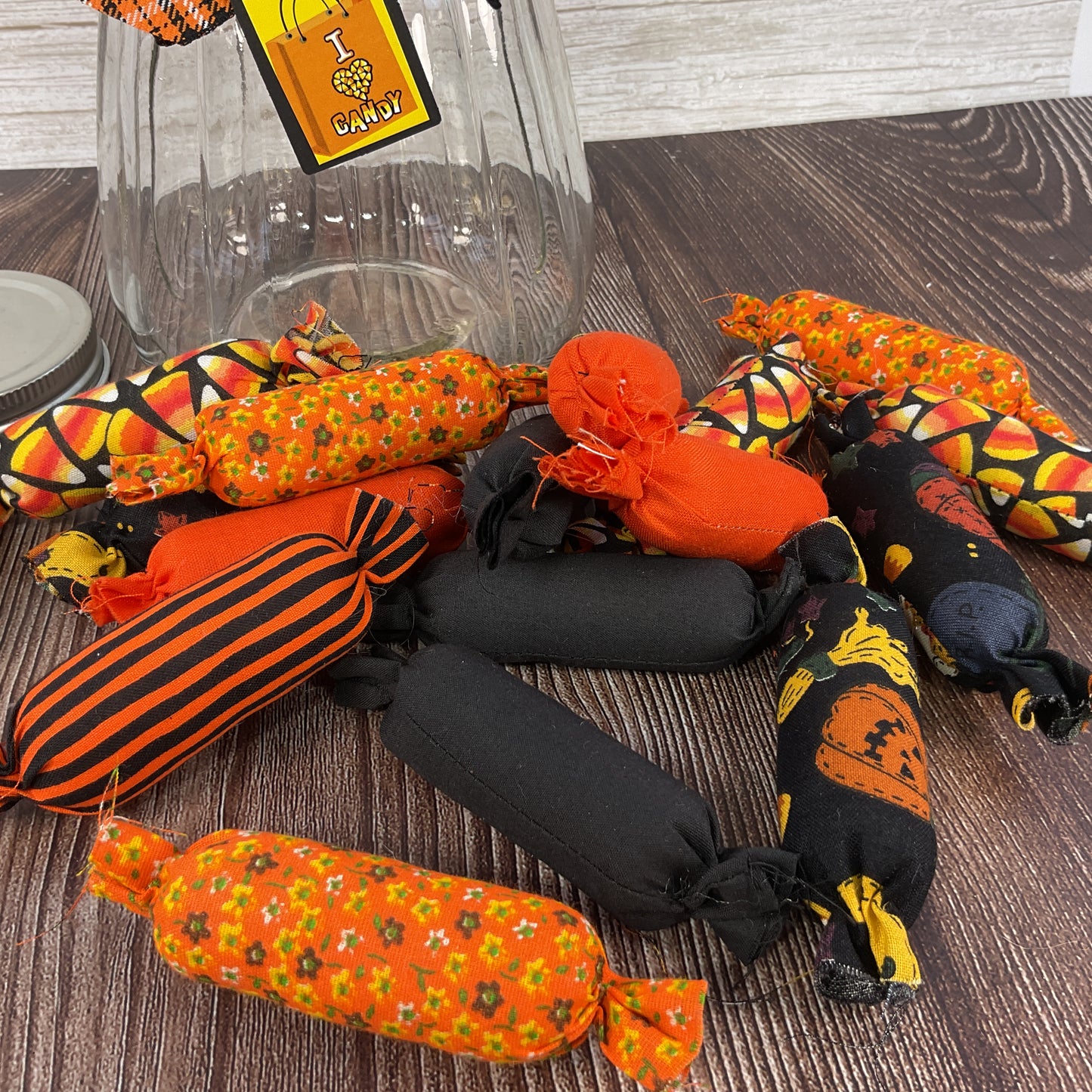 AGSD Halloween Decor - Fabric Candy Pieces in Glass Jar