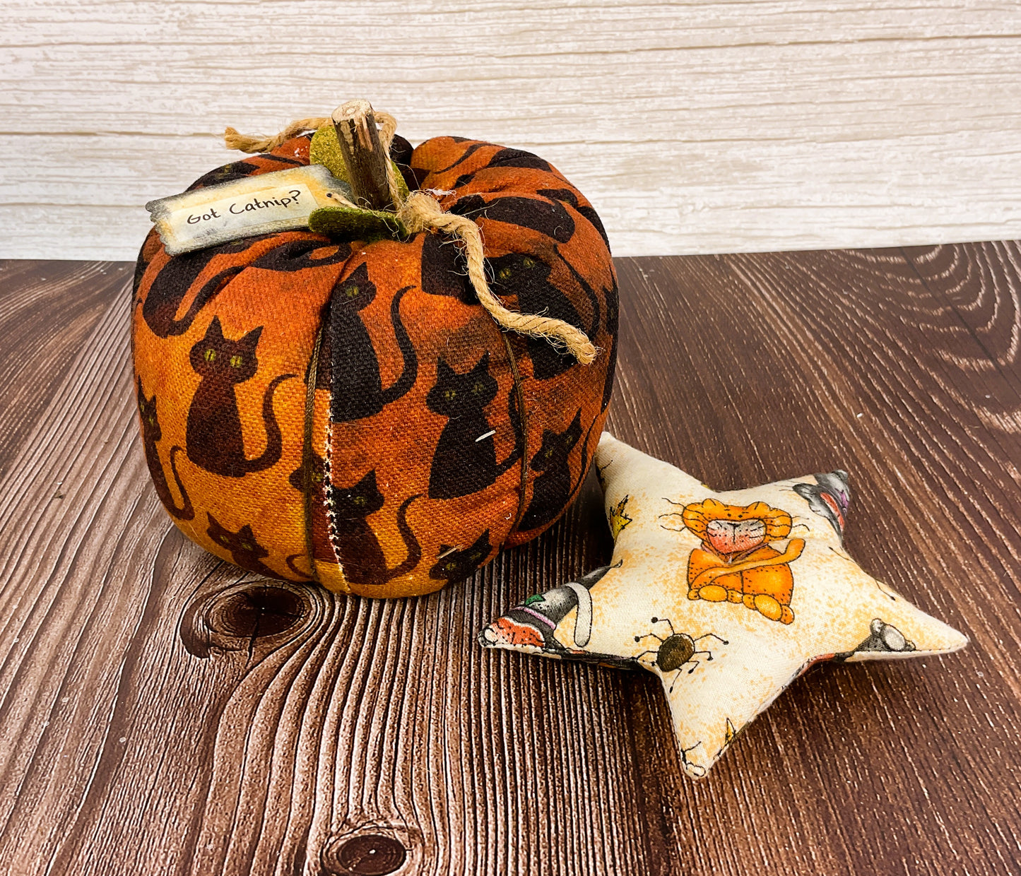 AGSD Halloween Decor - Fabric Black Cat Catnip Pumpkin with Mini Star Pillow