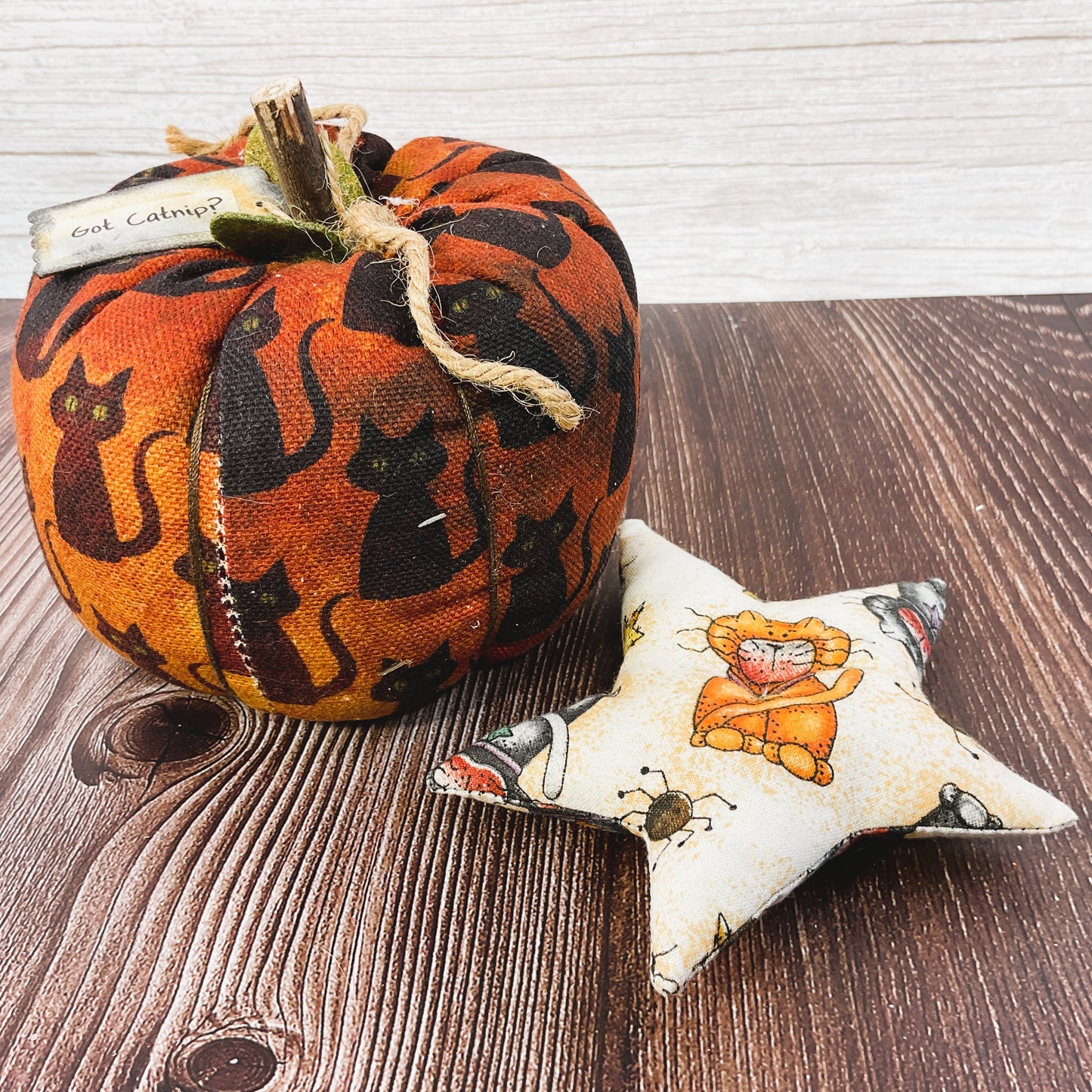 AGSD Halloween Decor - Fabric Black Cat Catnip Pumpkin with Mini Star Pillow