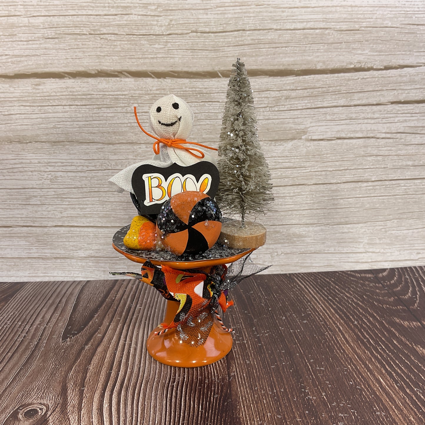 AGSD Halloween Decor - Boo Ghost Figurine on Small Ceramic Stand