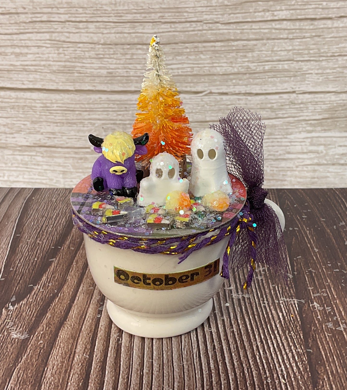 AGSD Halloween Decor - Micro Ghost Highland Cows Mini Ceramic Mug Display