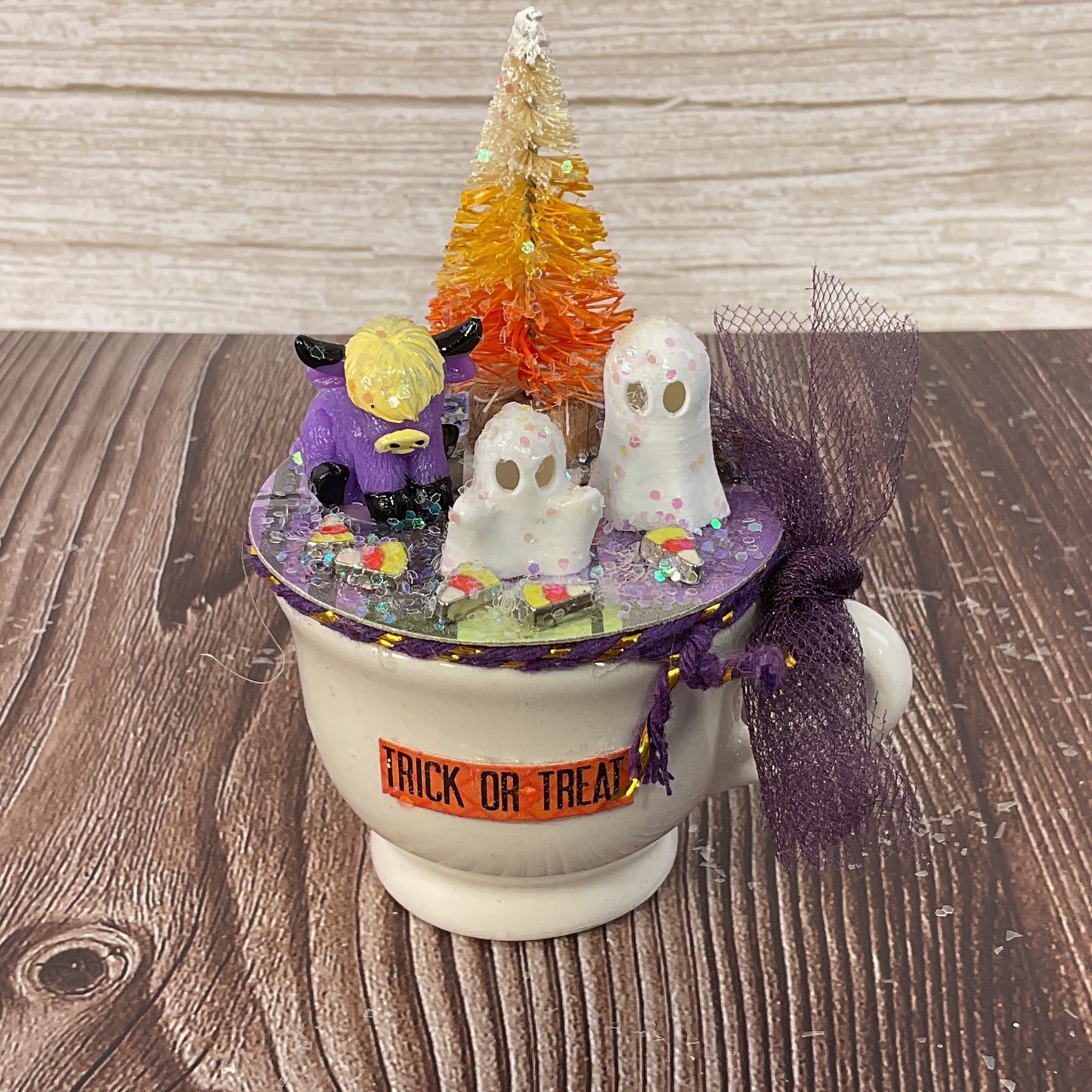 AGSD Halloween Decor - Micro Ghost Highland Cows Mini Ceramic Mug Display