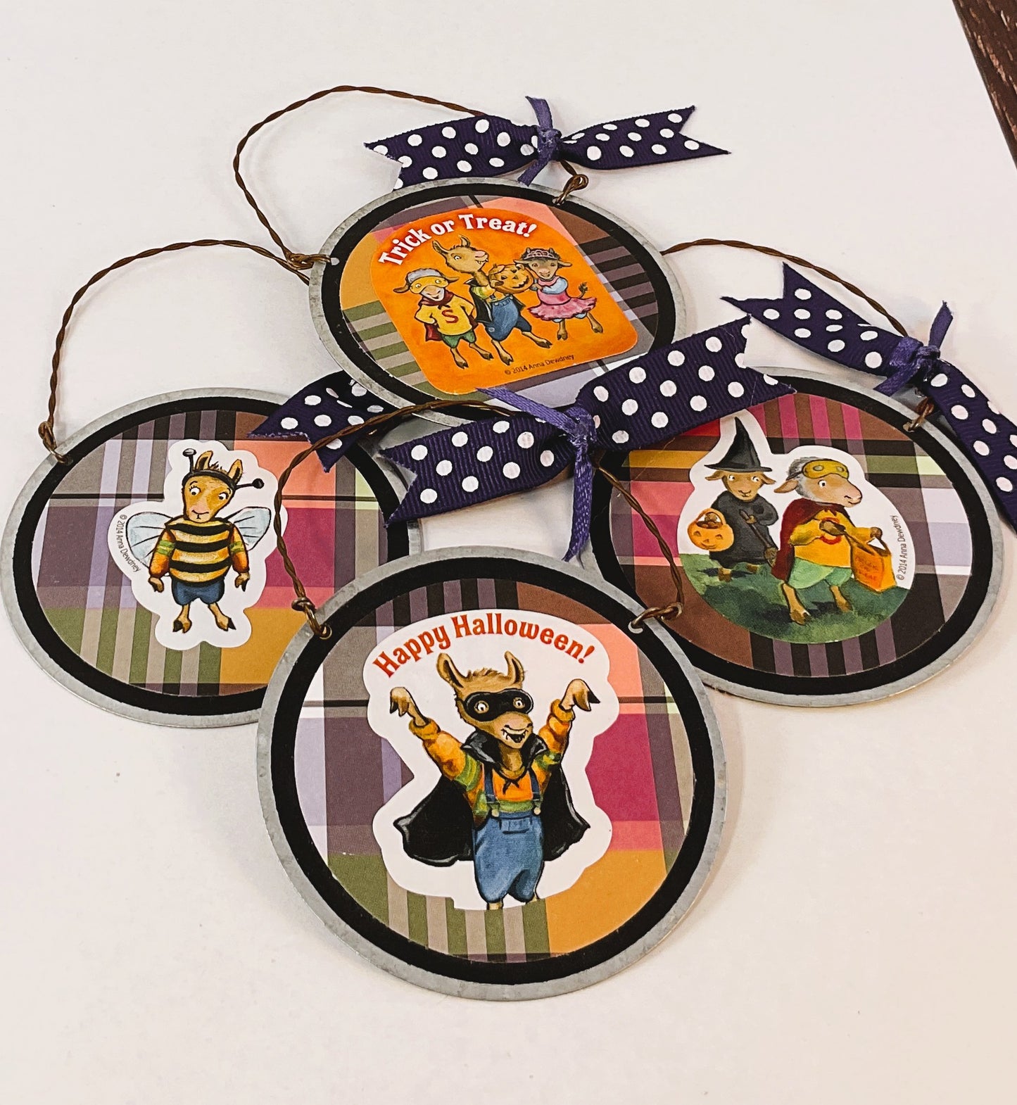 AGSD Halloween Decor - Metal Llama in Costume Ornaments 4pc Set