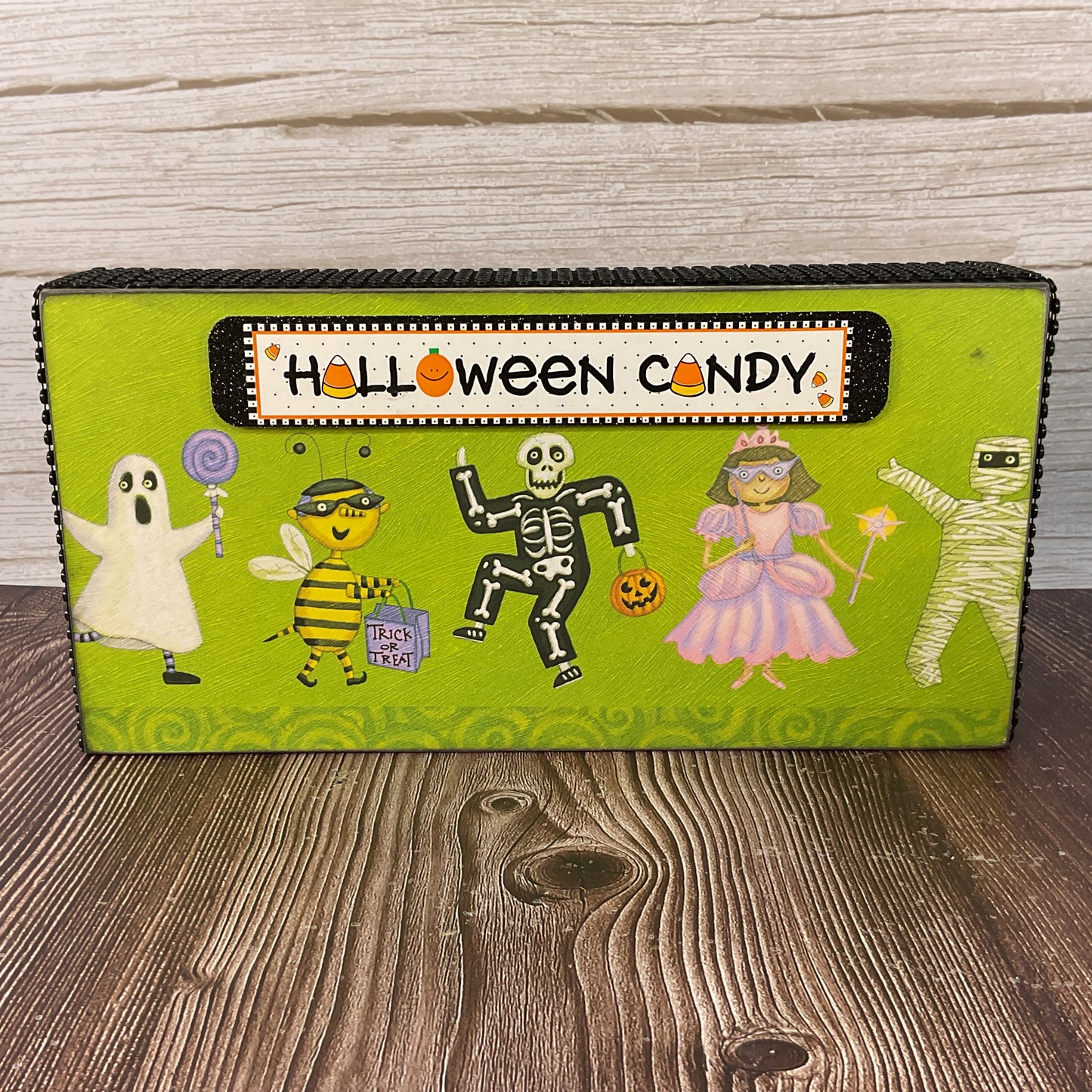AGSD Halloween Decor - Colorful Kids in Costume Long Box Signs 2pc Set