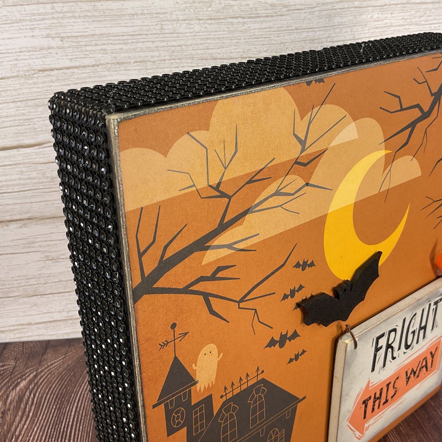 AGSD Halloween Decor - Haunted House Fright This Way Box Sign