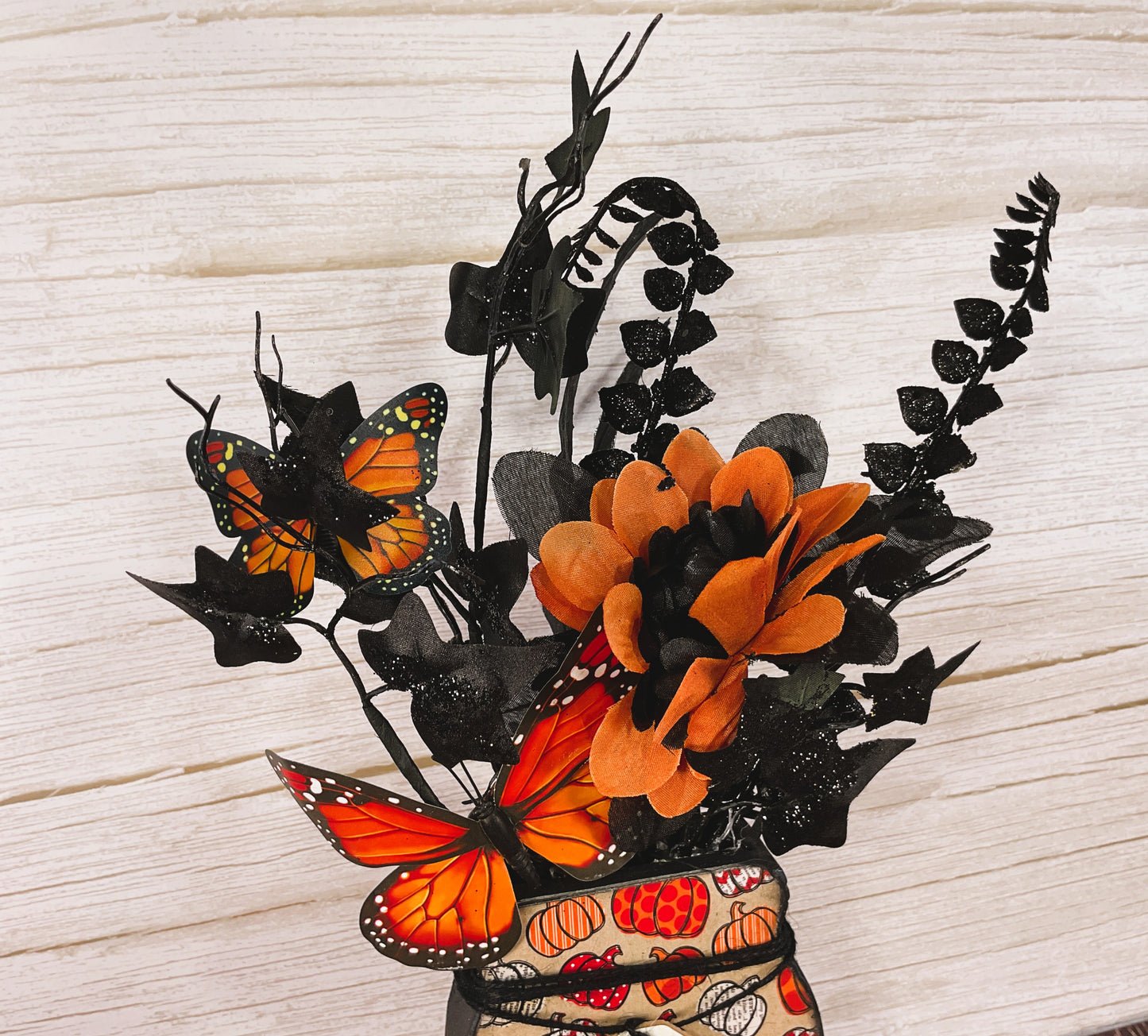 AGSD Halloween Decor - Farmhouse Wood Mason Jar Floral Display