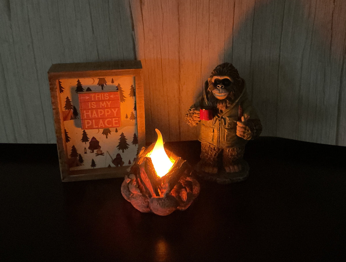 AGSD Home Decor - Hiking Bigfoot Sasquatch Novelty Figurine LED Camp Fire & Sign