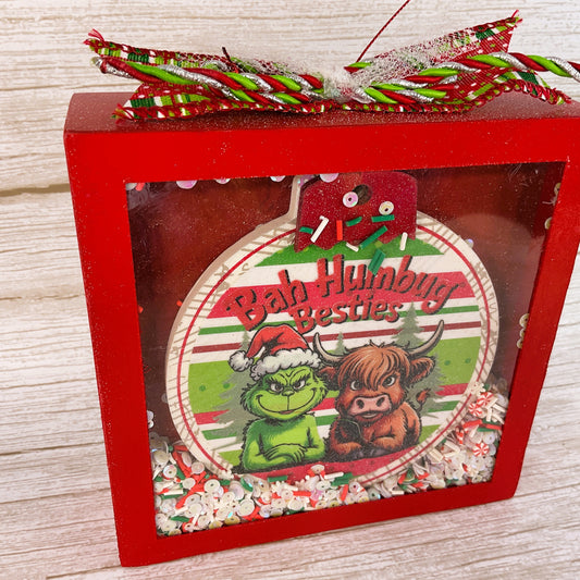 AGSD Christmas Decor - Whimsy Besties Highland Cow Shaker Shaker Sign