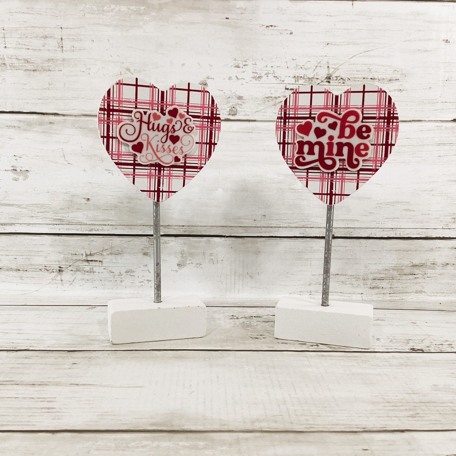 AGD Valentines Decor - Be Mine Hugs Kisses Heart Signs Tier Tray 2pc