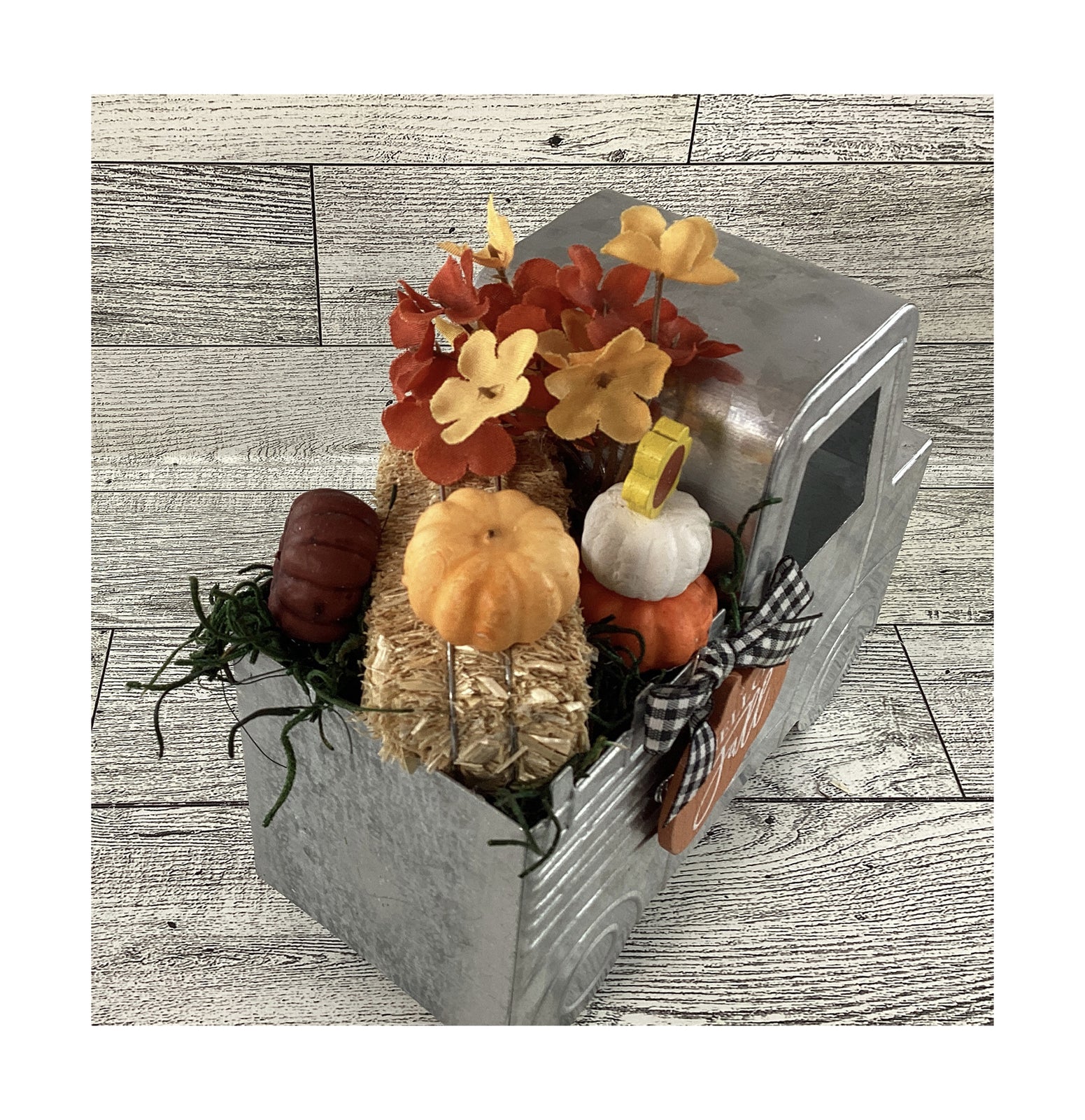 AGD Fall Decor - Pumpkin Metal Truck Rolling Pin Booth Ladder Tier Tray