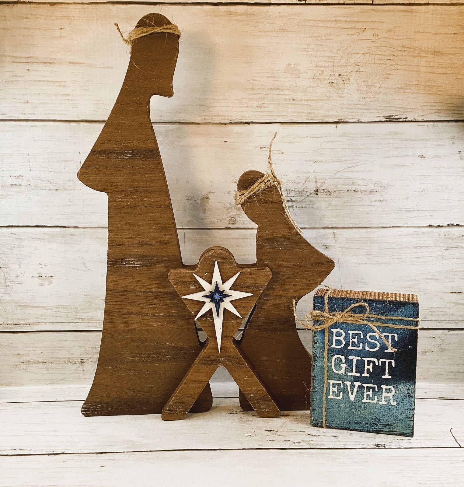 AGD Christmas Decor - Large Farmhouse Nativity Holy Family Manger Scene