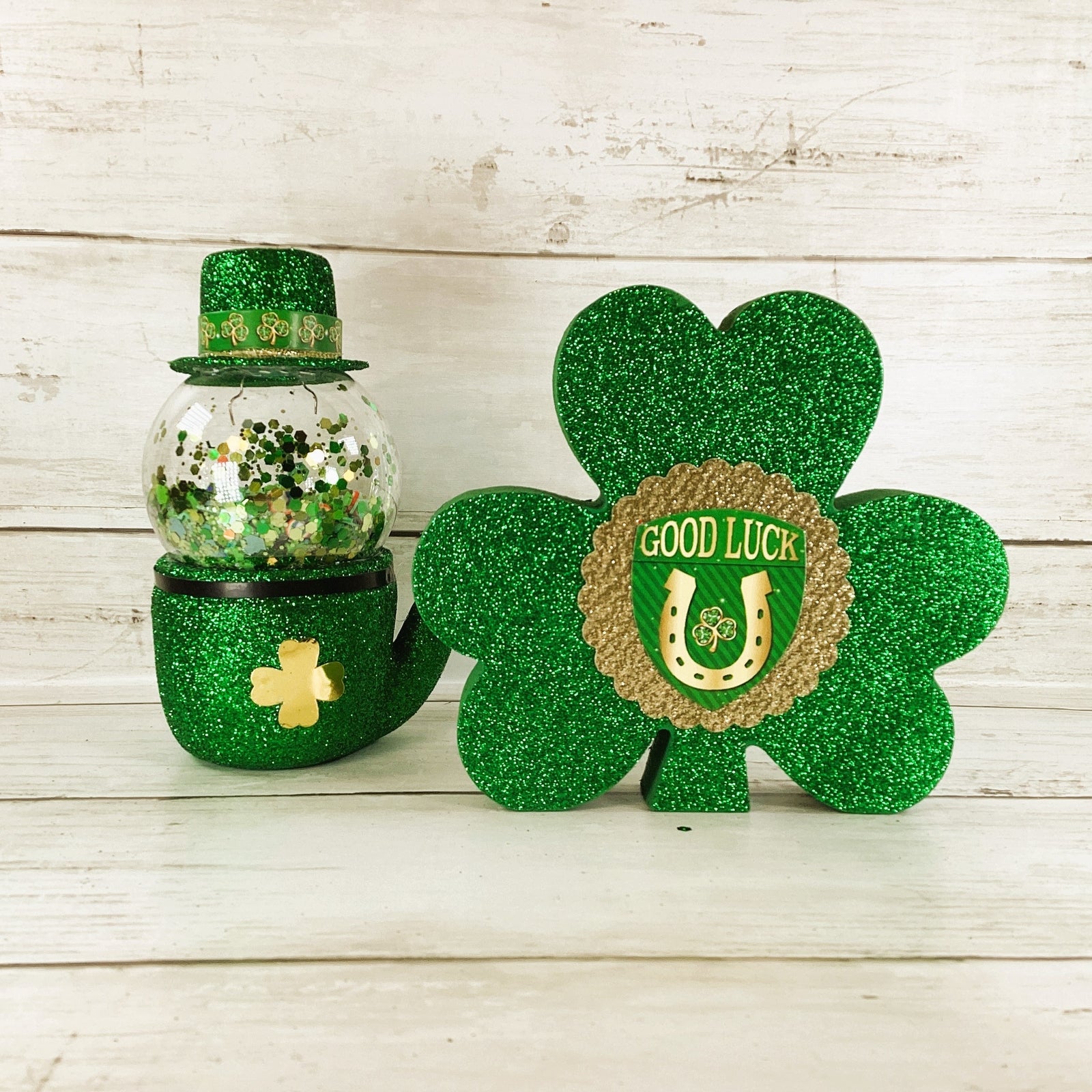 AGD St Patricks Decor - Irish Leprechaun Pipe Shaker Shamrock 2pc Set
