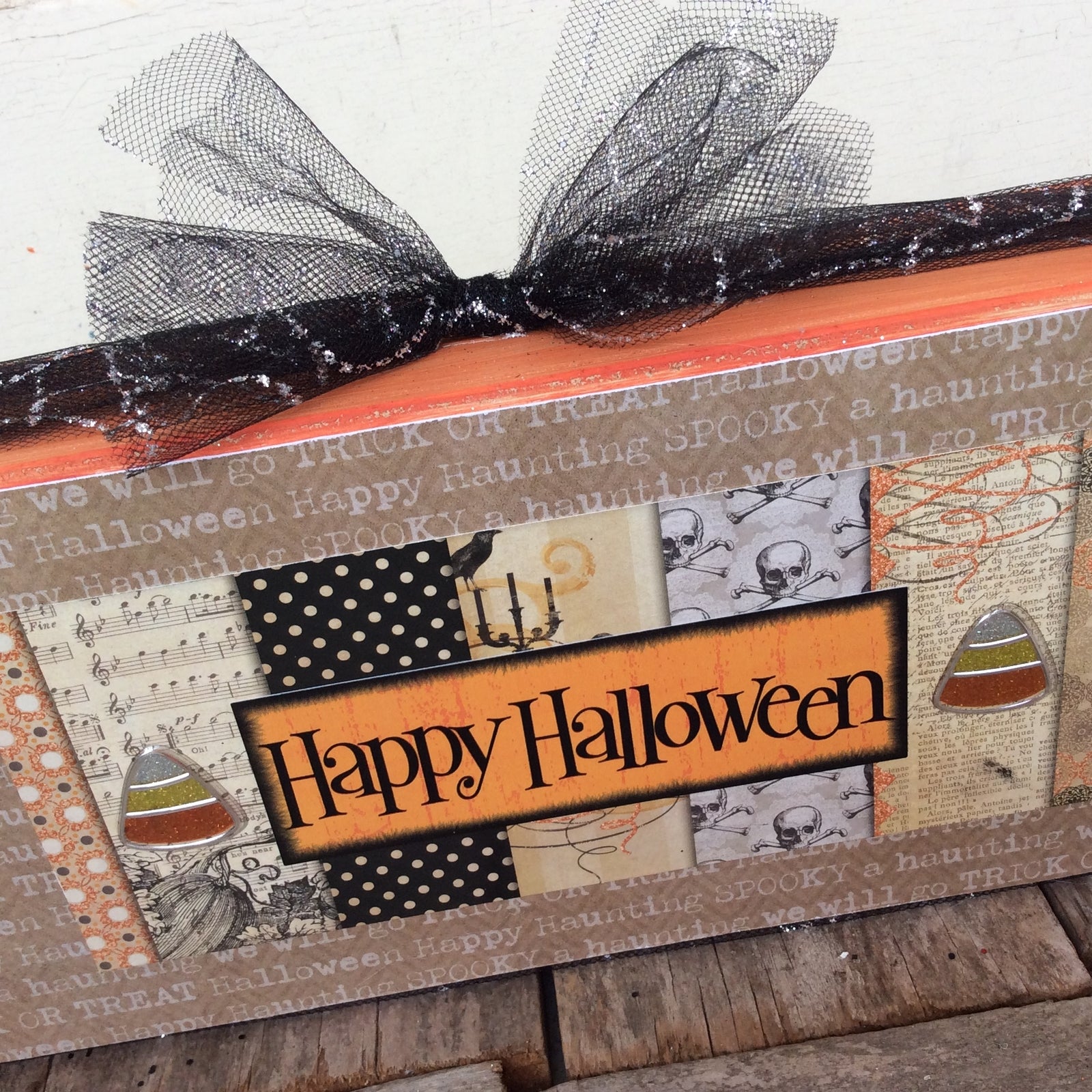 AGD Halloween Decor - Happy Halloween Prim Box Sign
