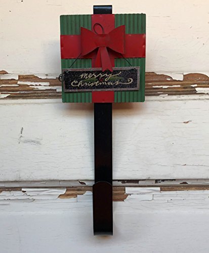 AGD Christmas Decor - Merry Christmas Gift Wreath Door Hanger