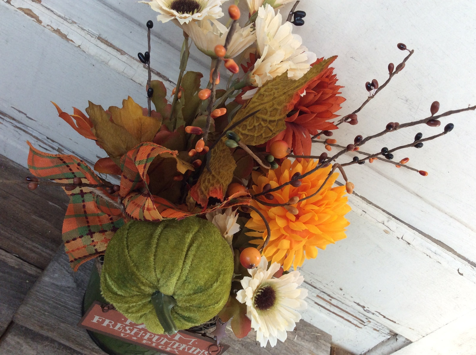 AGD Fall Decor - Farm Fresh Pumpkin Floral Metal Planter Centerpiece