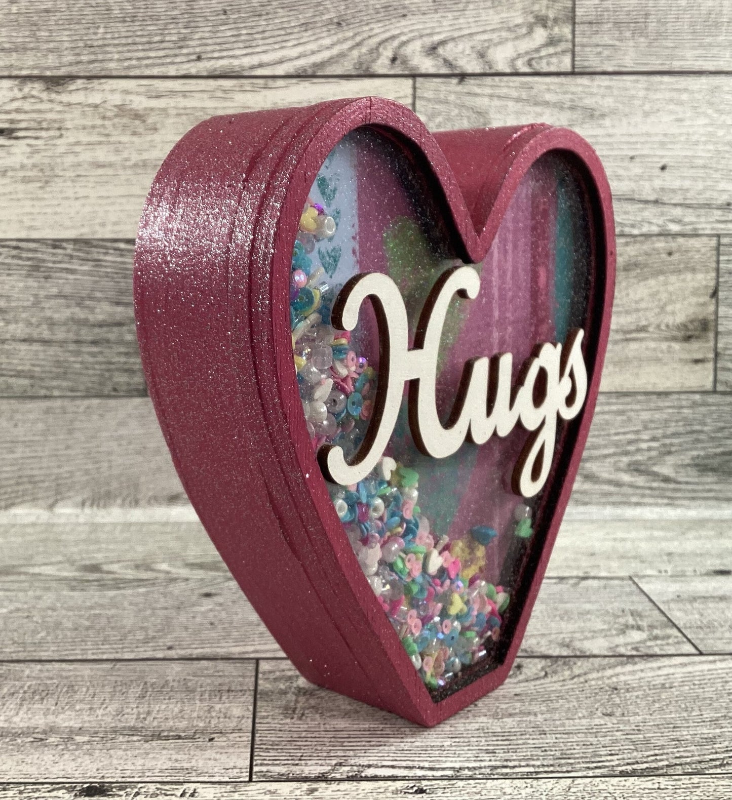 AGD  Valentines Decor - Heart Shaped Hugs Chunky Wood Shaker