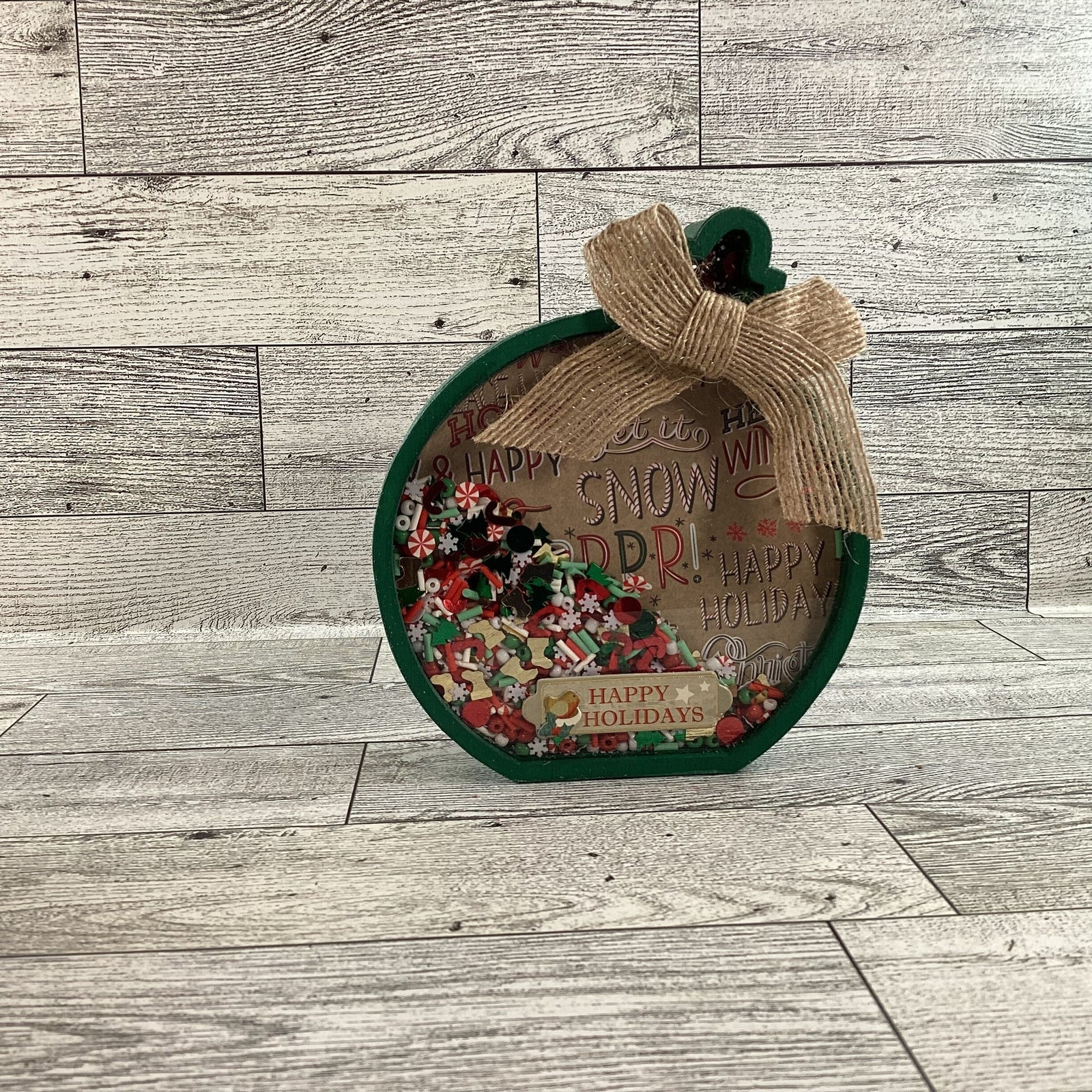 Christmas Decor -  Ornament Shape Chunky Wood Dry Shaker 2pc Set