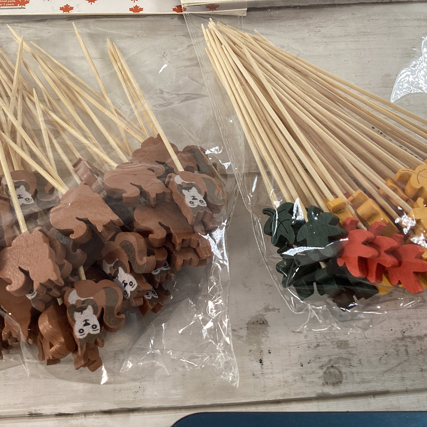 HL Party Supply - Bamboo Skewer Squirrel Leaf Leaves 2 Sets