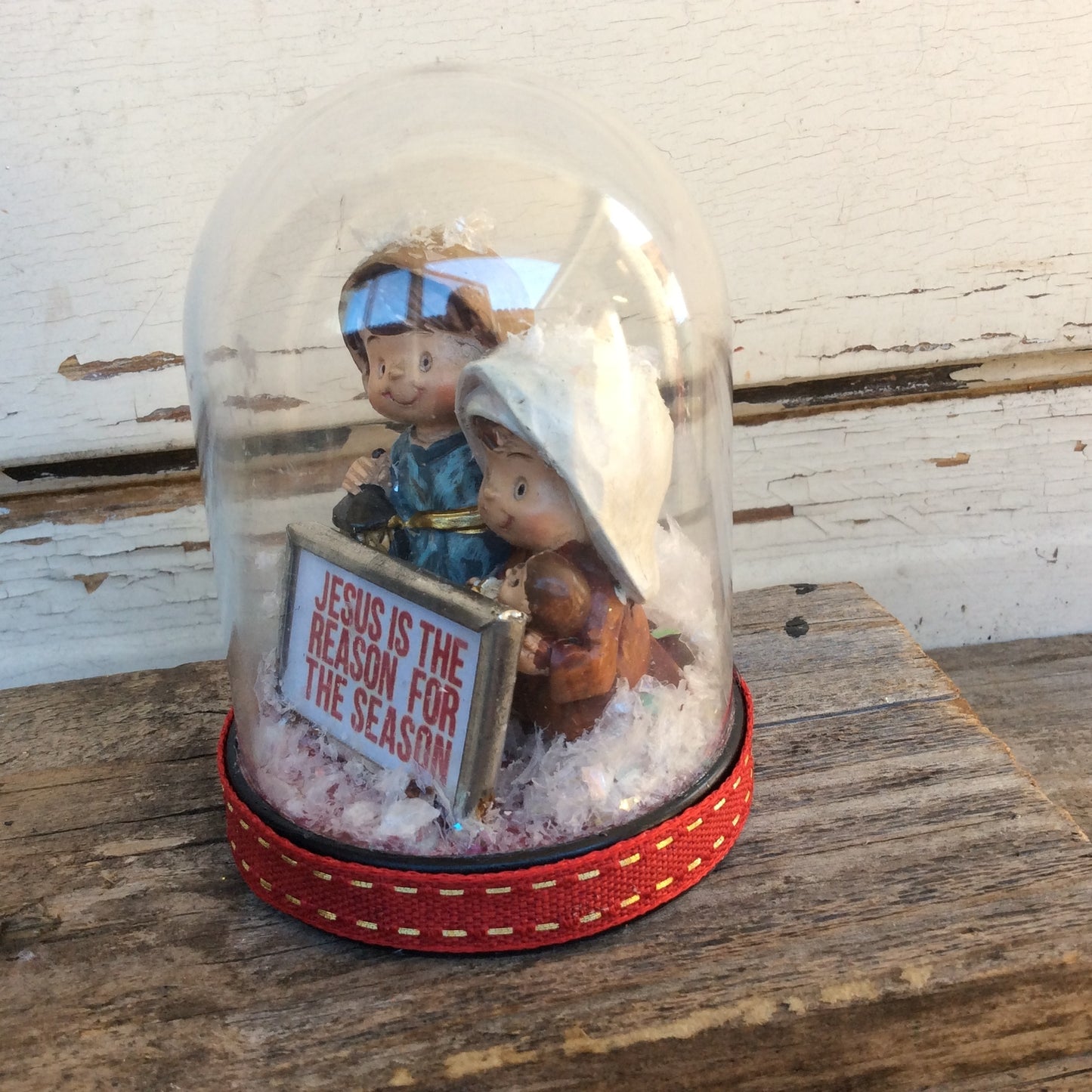 AGD Christmas Decor - Dome Nativity Family Jesus Reason Season