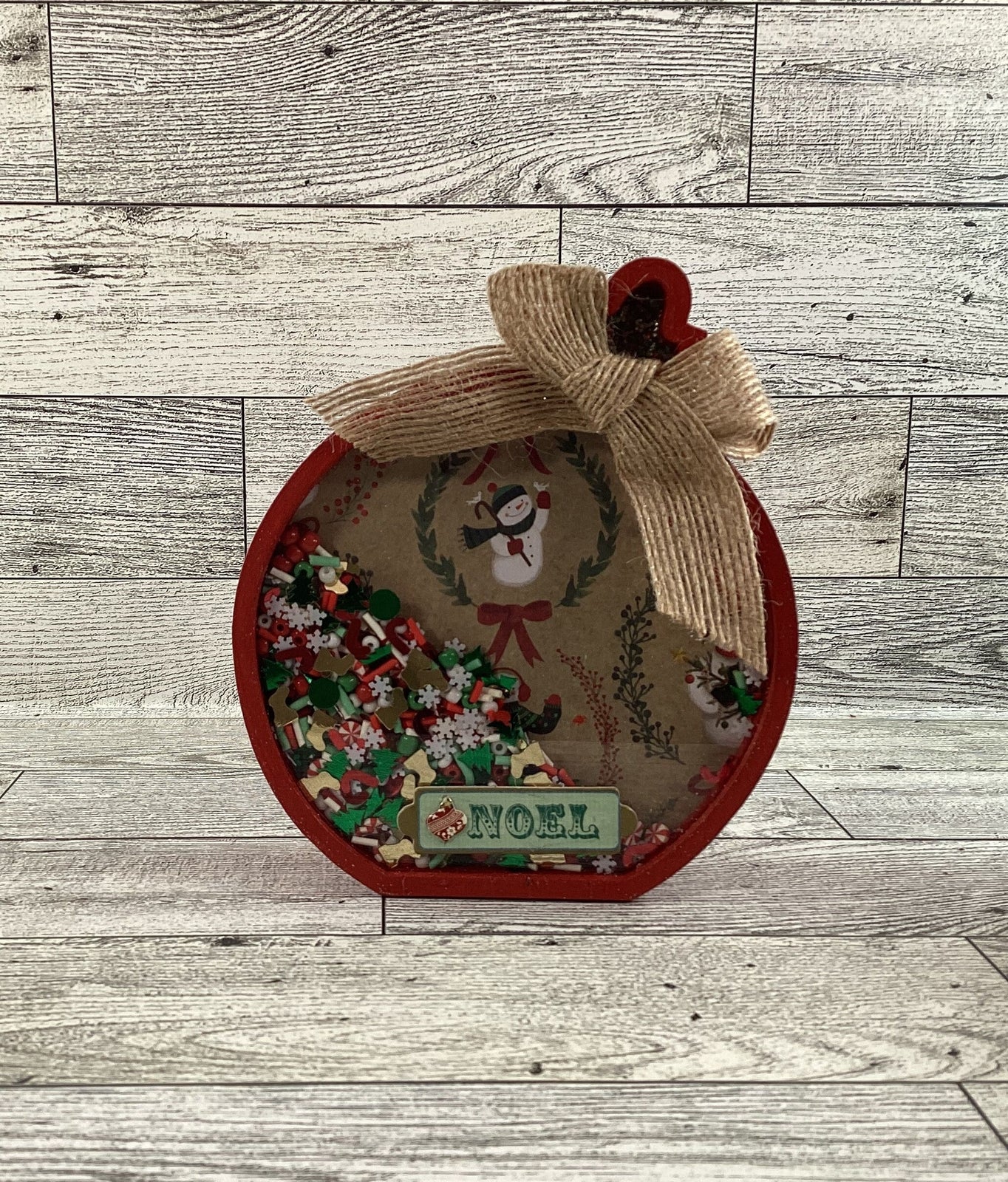 Christmas Decor - Ornament Shape Chunky Wood Dry Shaker 2pc Set