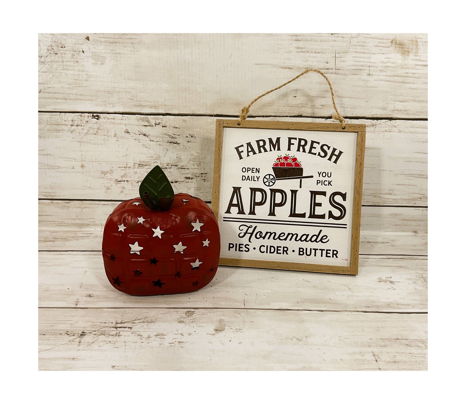 AGD Fall Decor - Farm Fresh Sign and Metal Apple Candle Holder 2pc
