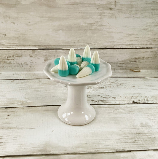 AGD Craft Supply -  Artificial FAKE Resin Light Blue White Candy Corn