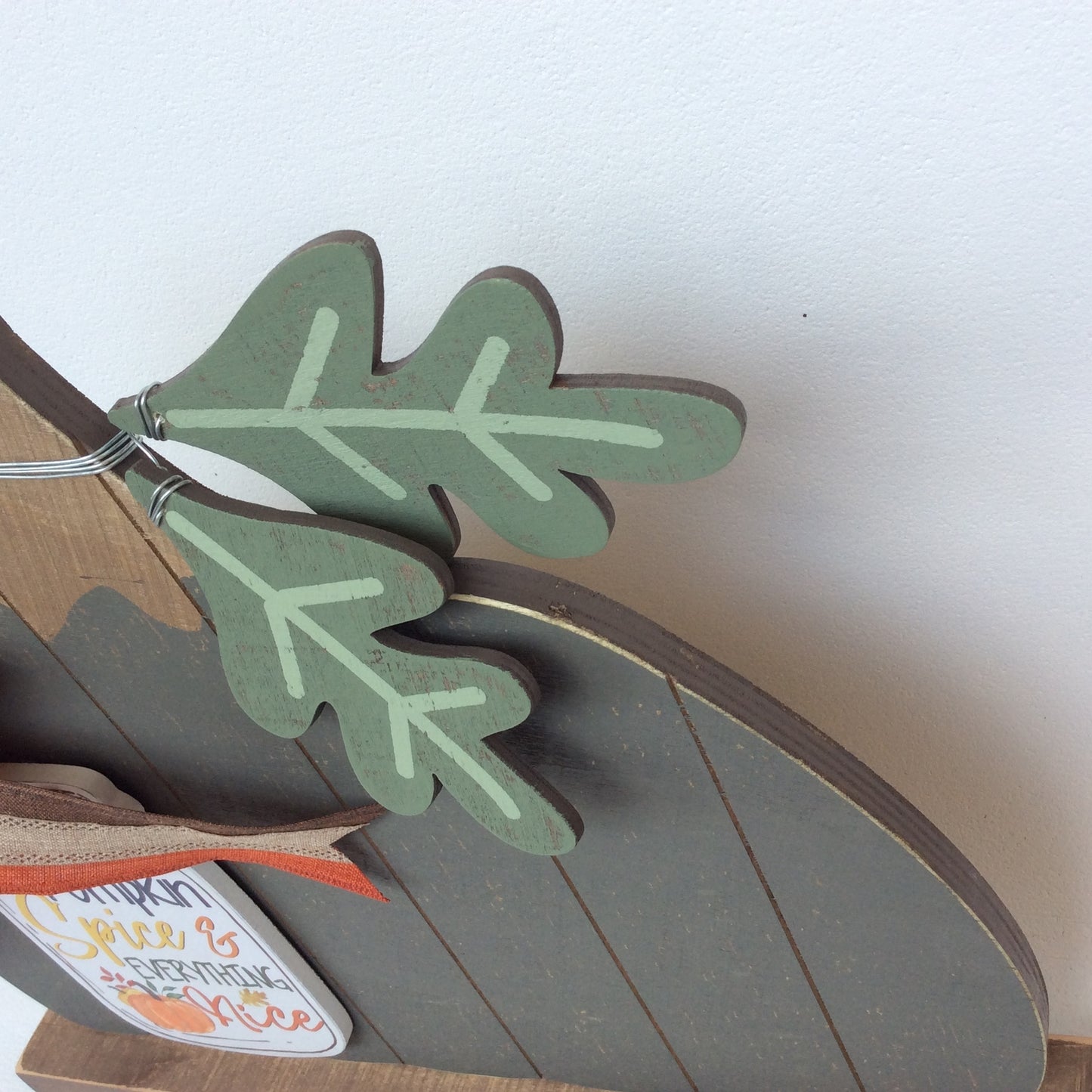 AGD Fall Decor - Spice Everything Nice Gray Slat Pallet Pumpkin