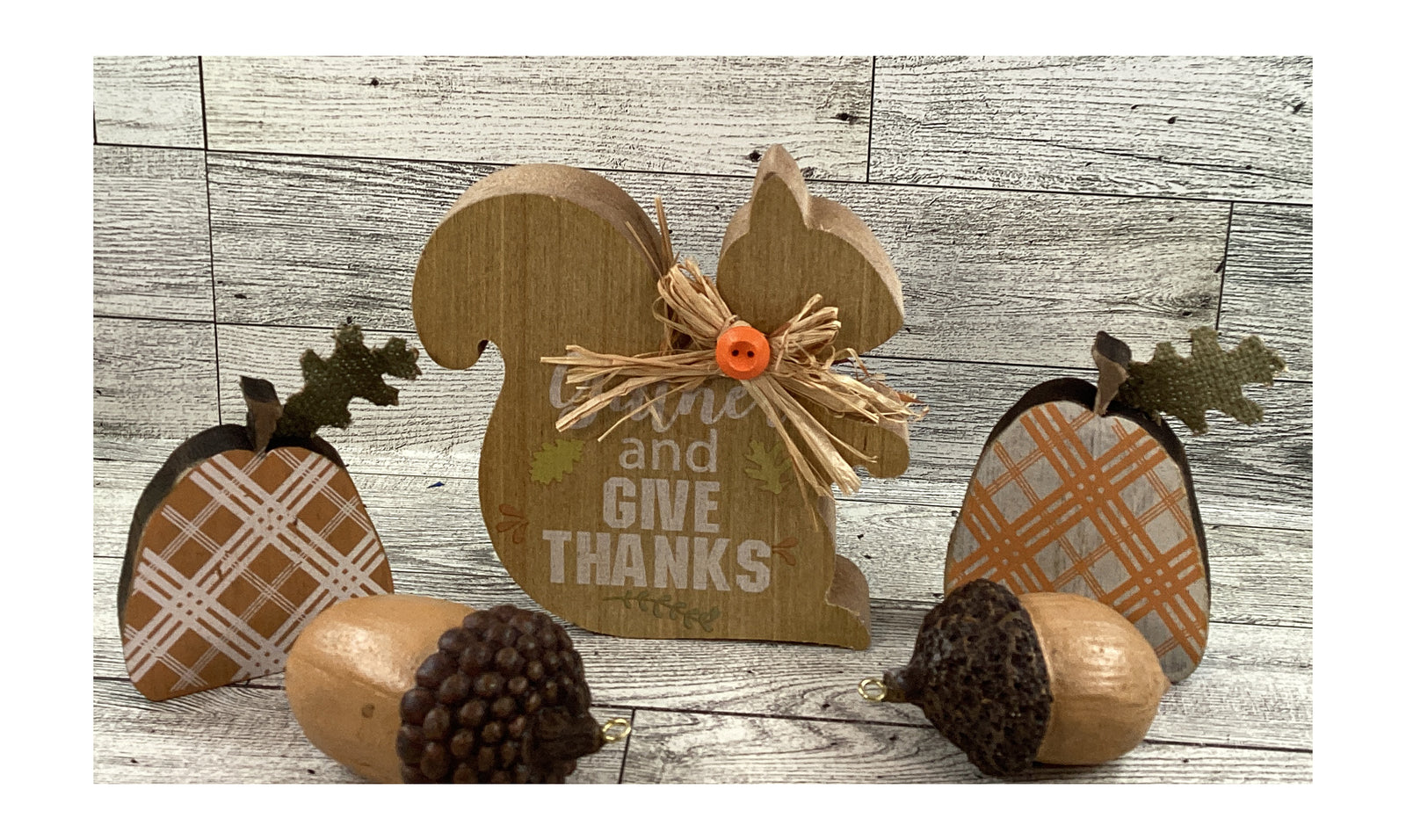AGD Fall Decor - Chunky Wood Give Thanks Squirrel Pumpkins Resin Acorns 5pc