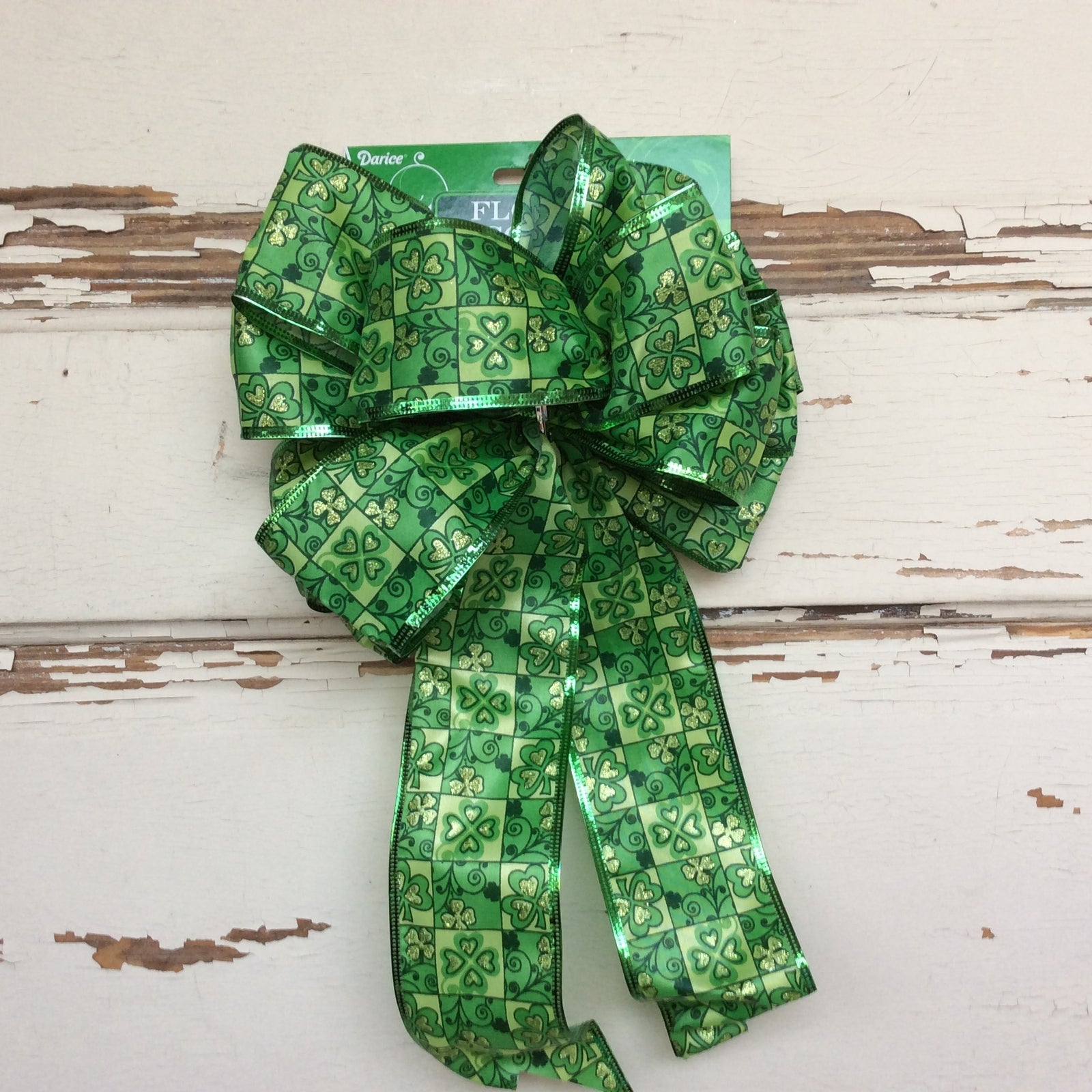 Darice St Patrick Days Decor - Premade Green Shamrocks Glitter Bow