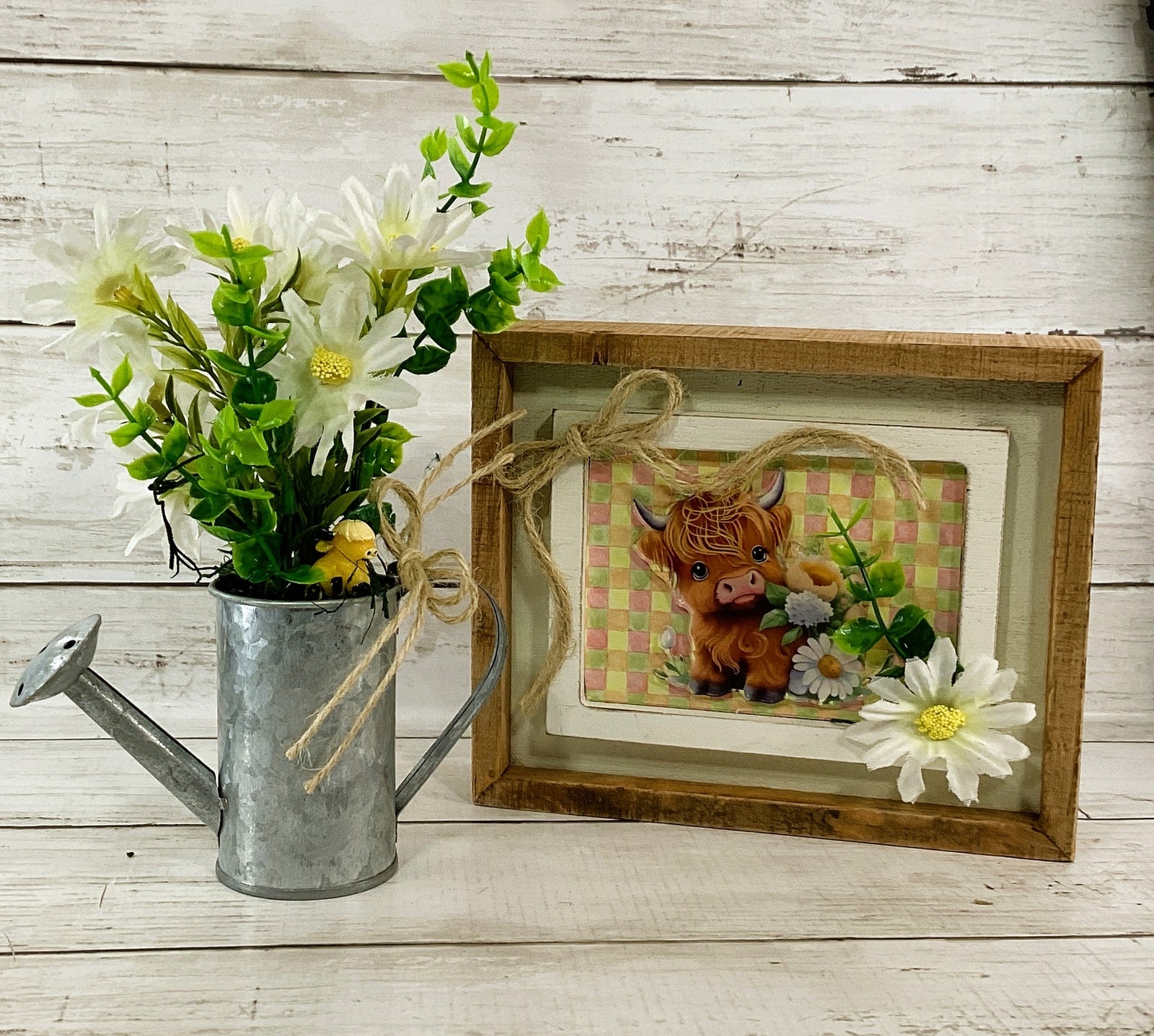 AGD Spring Decor - Daisy Sunshine Highland Cow Water Can Floral 2pc