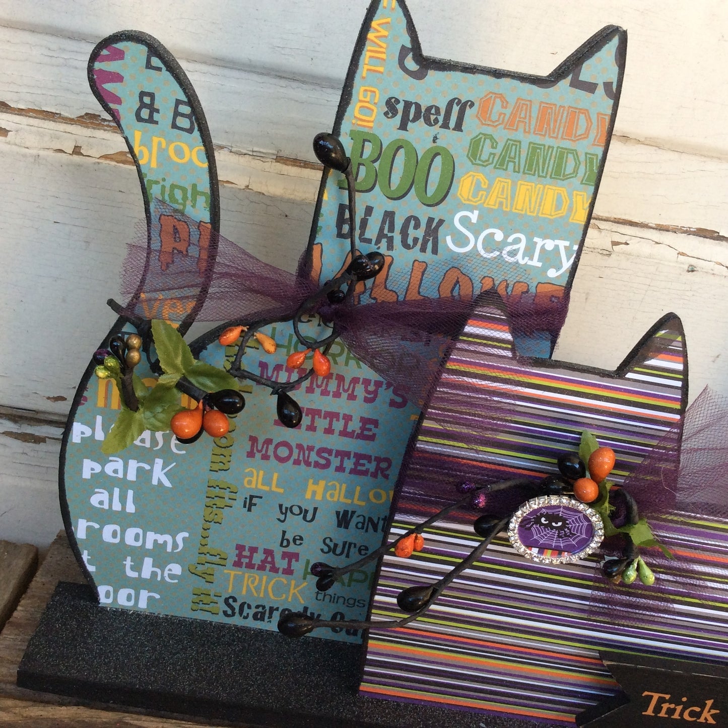 AGD Halloween Decor - Modern Prim Wood Trio Cat Tabletop Decor